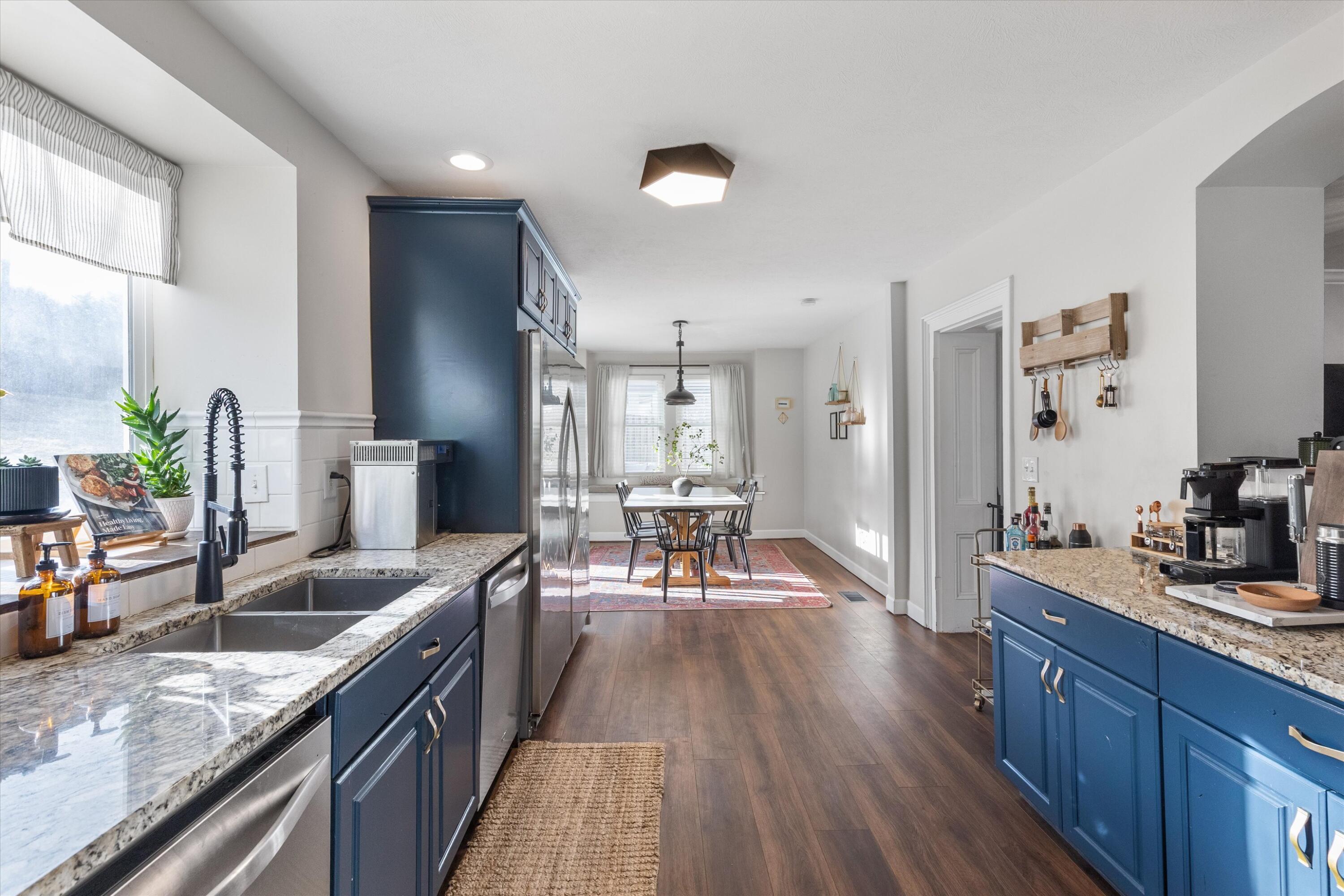 Council Bluffs, Iowa 51503, United States, 4 Bedrooms Bedrooms, ,3 BathroomsBathrooms,Residential,Contingent,128351