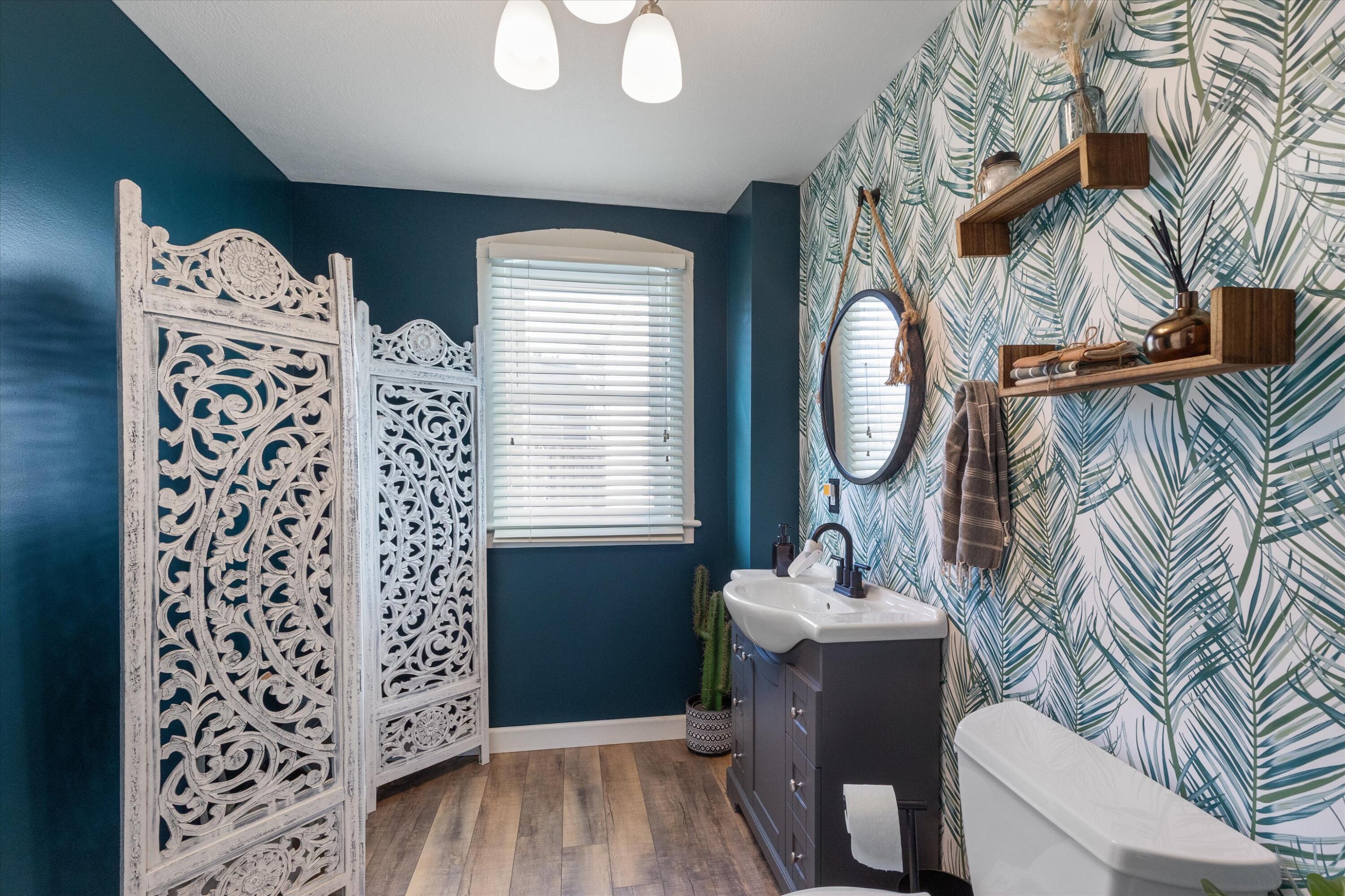 Council Bluffs, Iowa 51503, United States, 4 Bedrooms Bedrooms, ,3 BathroomsBathrooms,Residential,Contingent,128351