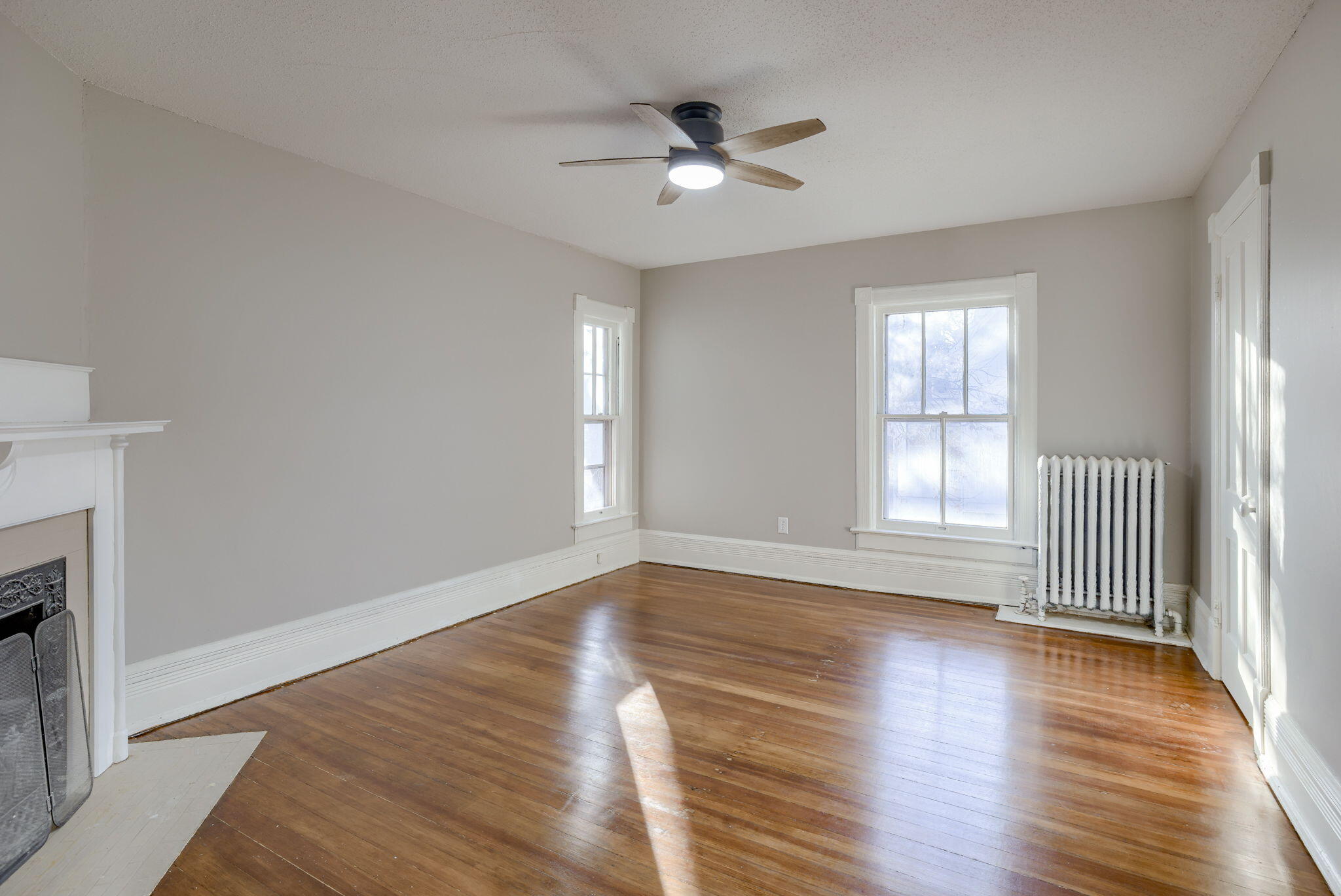 Red Oak, Iowa 51566, United States, 5 Bedrooms Bedrooms, ,2 BathroomsBathrooms,Residential,Active,171702