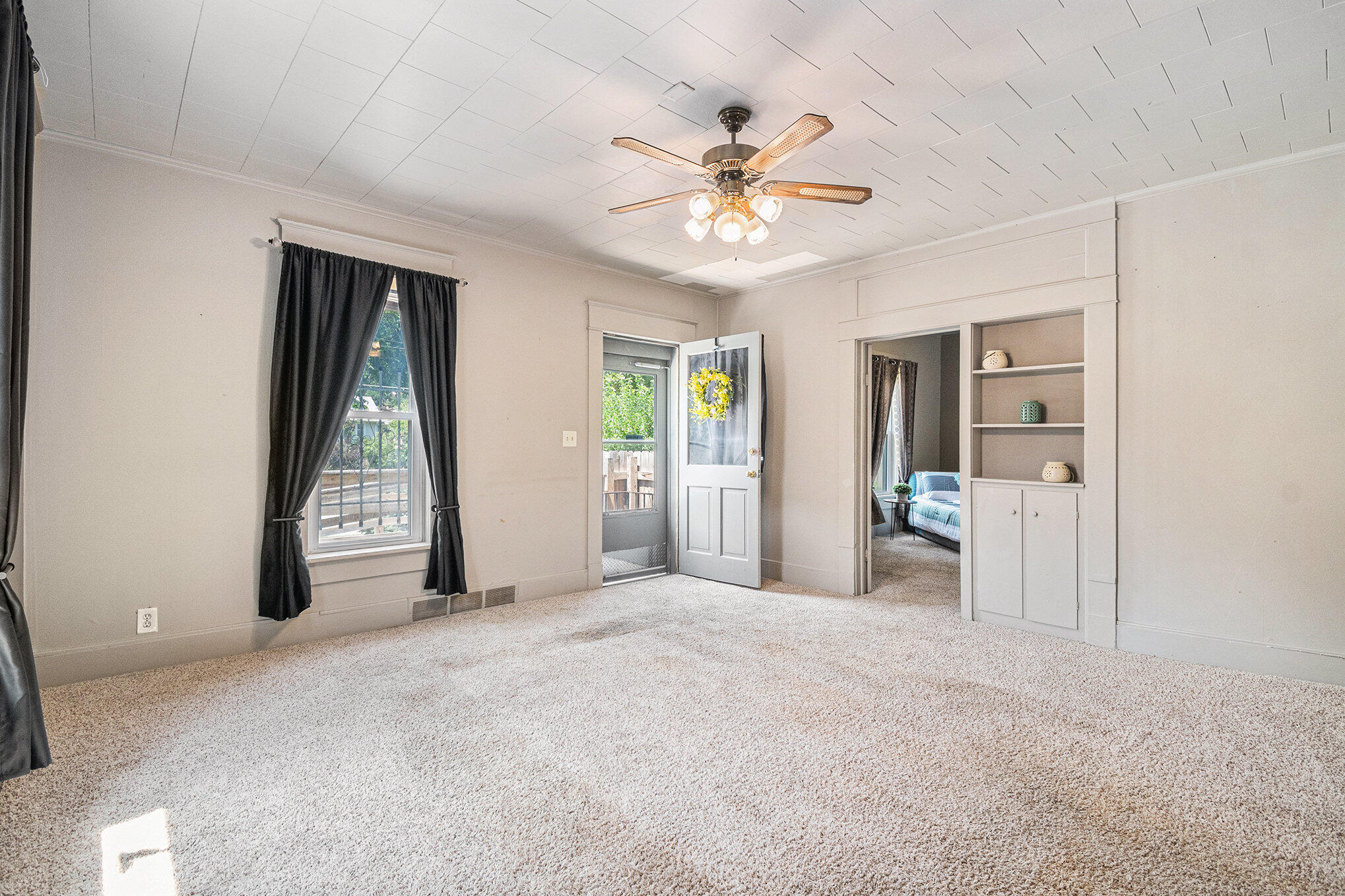 Council Bluffs, Iowa 51503, United States, 2 Bedrooms Bedrooms, ,1 BathroomBathrooms,Residential,Active,186638