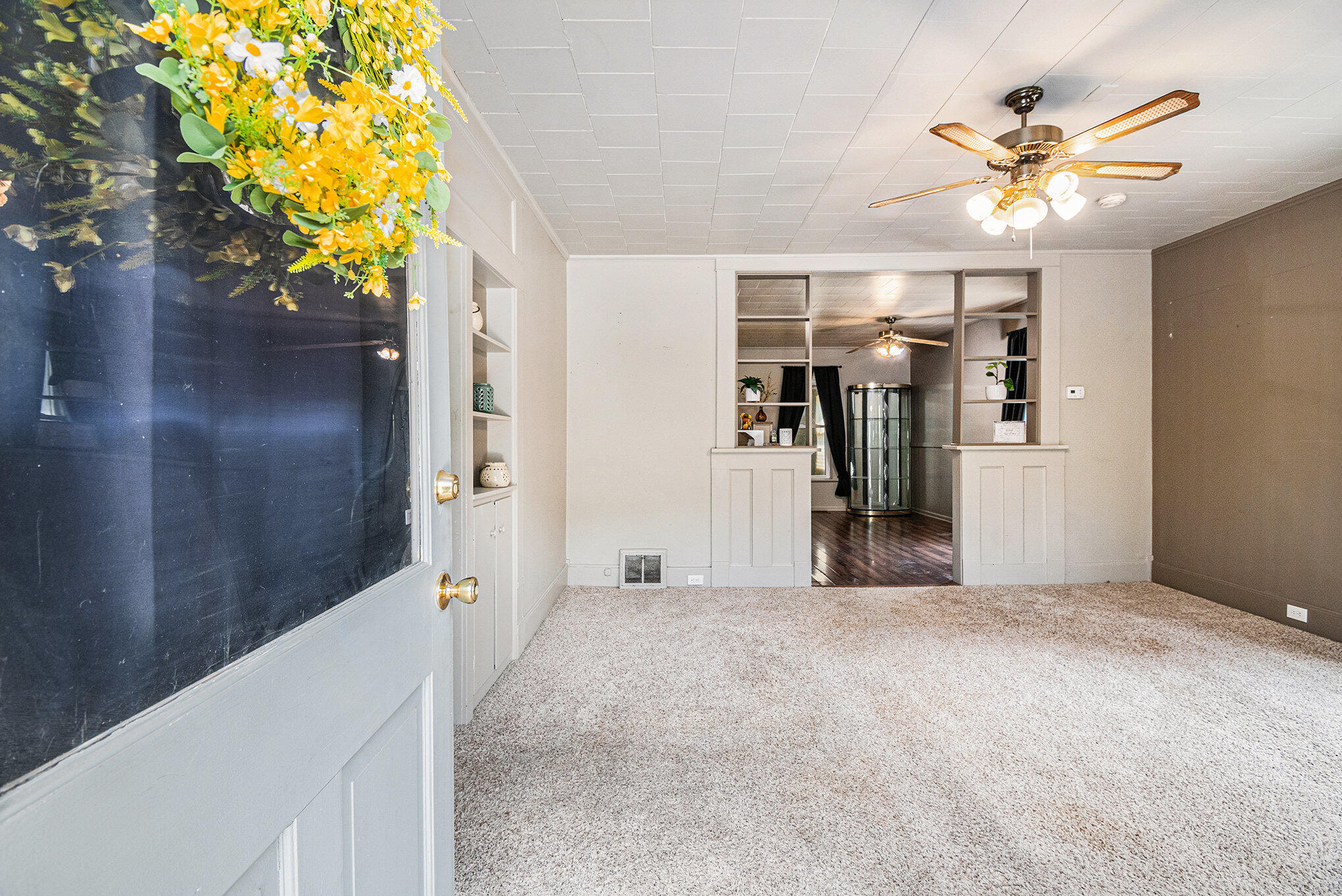 Council Bluffs, Iowa 51503, United States, 2 Bedrooms Bedrooms, ,1 BathroomBathrooms,Residential,Active,186638