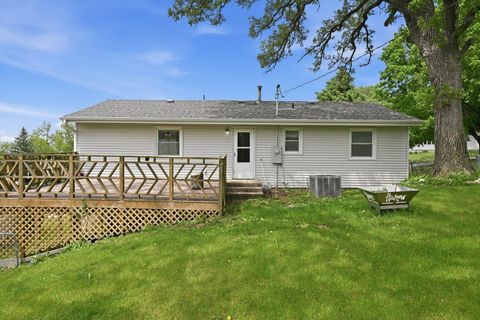 Photo of 513 GLASS Street, OAKLAND, IA 51560 (MLS # 26-1004)