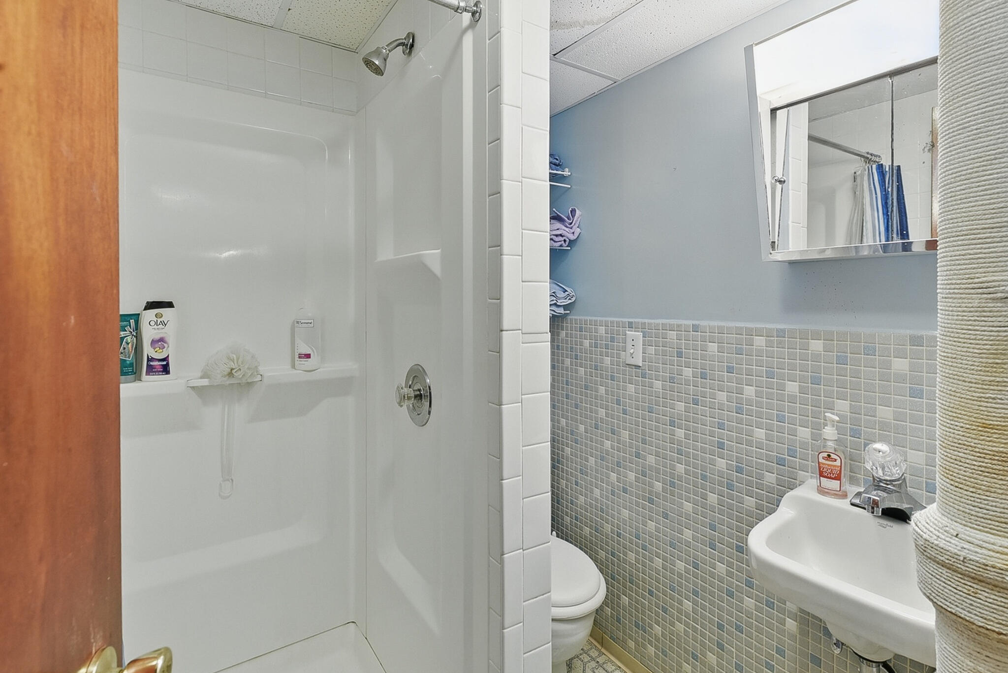 Council Bluffs, Iowa 51501, United States, 3 Bedrooms Bedrooms, ,2 BathroomsBathrooms,Residential,Active,118355