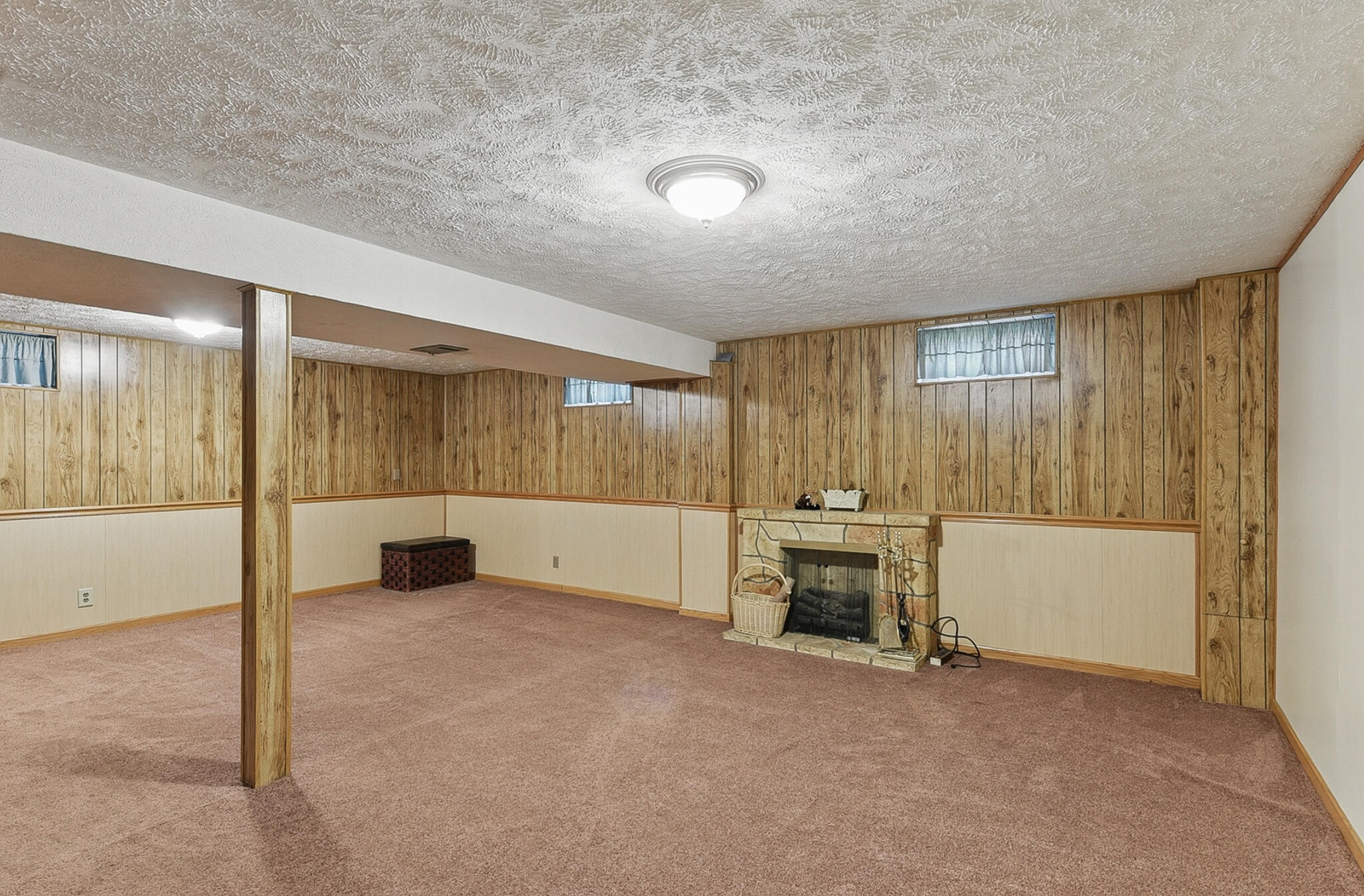 Council Bluffs, Iowa 51501, United States, 3 Bedrooms Bedrooms, ,2 BathroomsBathrooms,Residential,Active,118355