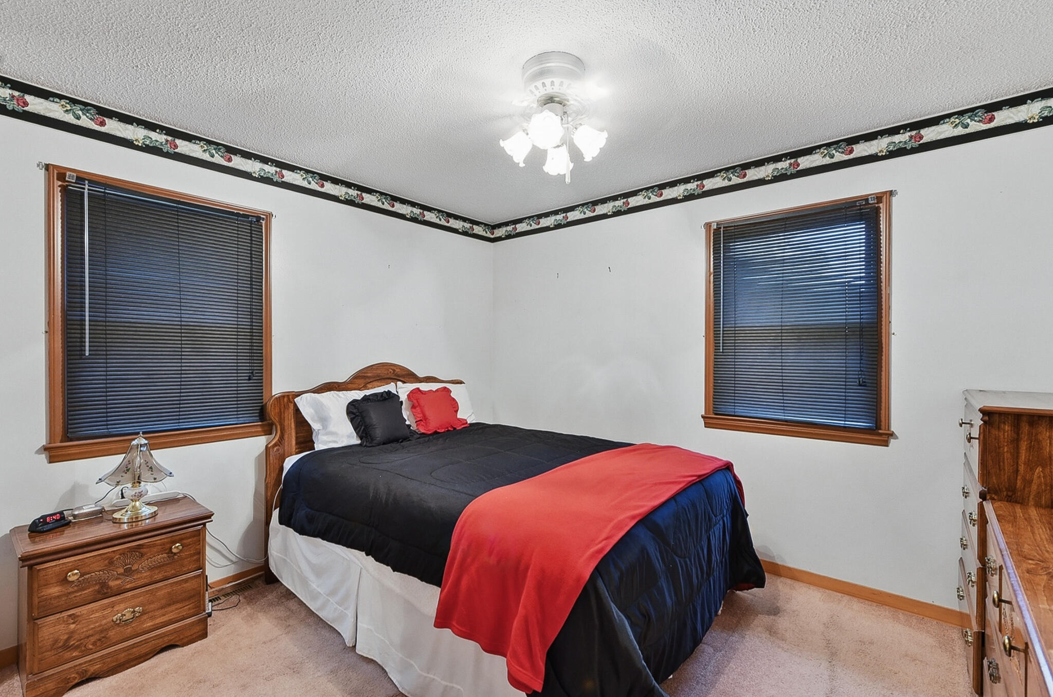 Council Bluffs, Iowa 51501, United States, 3 Bedrooms Bedrooms, ,2 BathroomsBathrooms,Residential,Active,118355