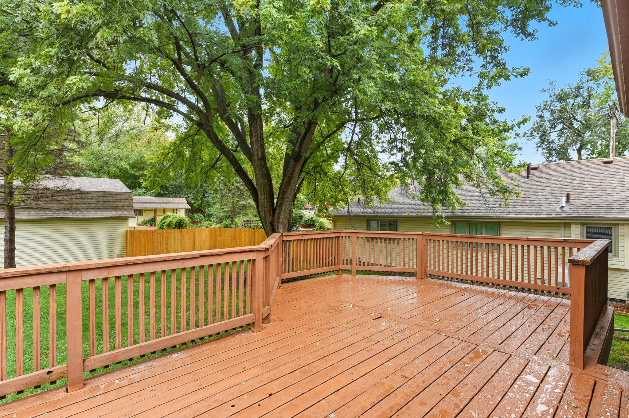 Council Bluffs, Iowa 51503, United States, 3 Bedrooms Bedrooms, ,2 BathroomsBathrooms,Residential,Contingent,212811