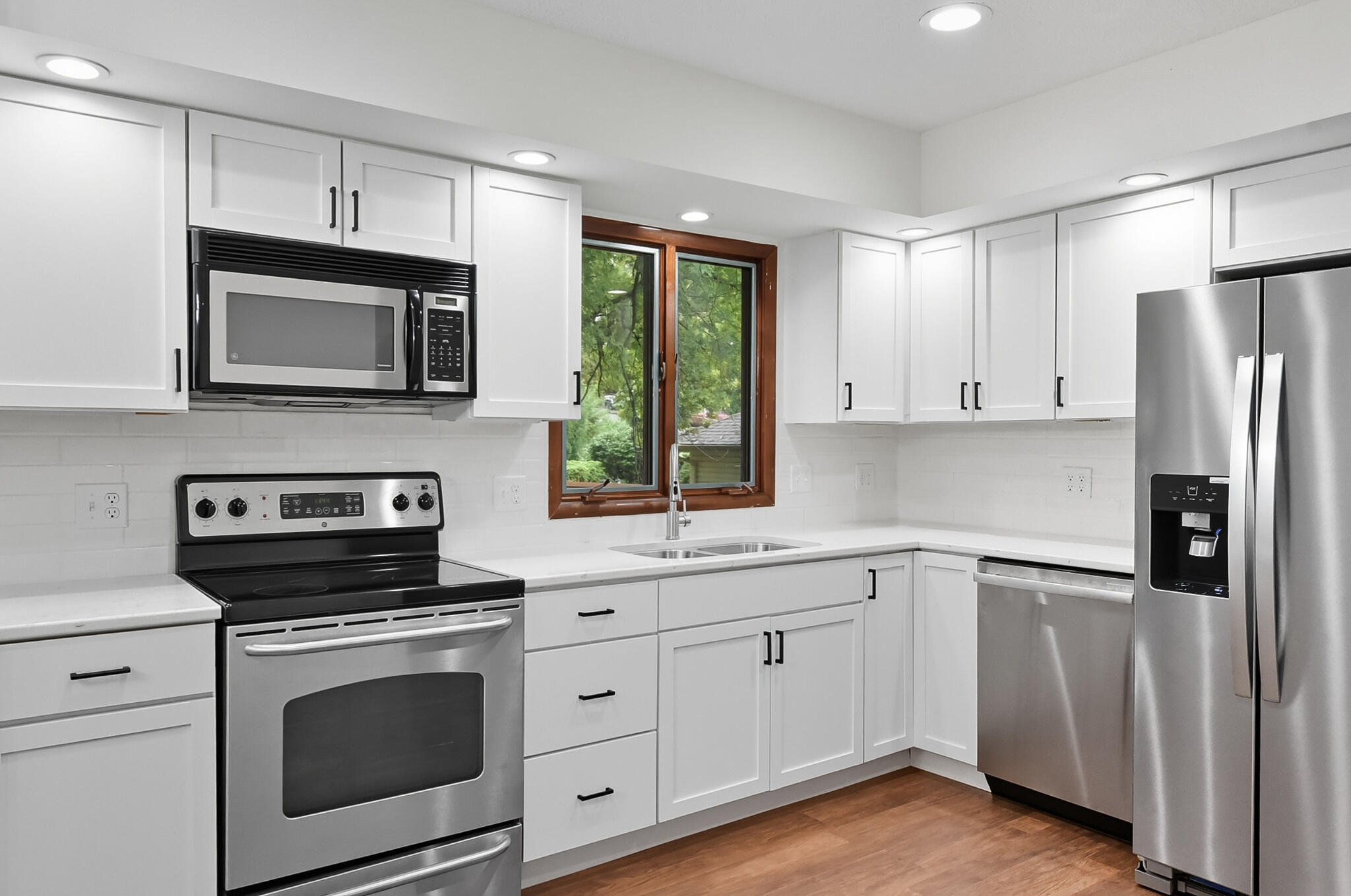 Council Bluffs, Iowa 51503, United States, 3 Bedrooms Bedrooms, ,2 BathroomsBathrooms,Residential,Contingent,212811