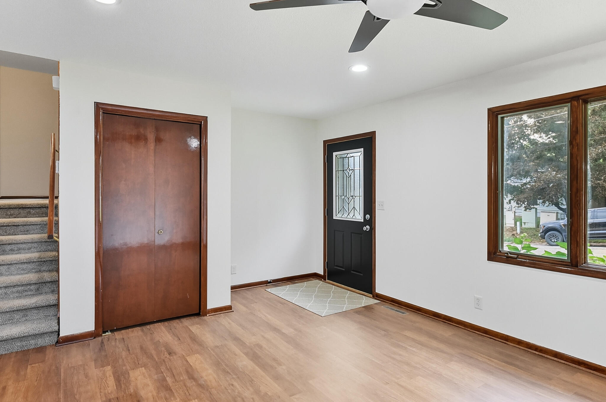 Council Bluffs, Iowa 51503, United States, 3 Bedrooms Bedrooms, ,2 BathroomsBathrooms,Residential,Contingent,212811