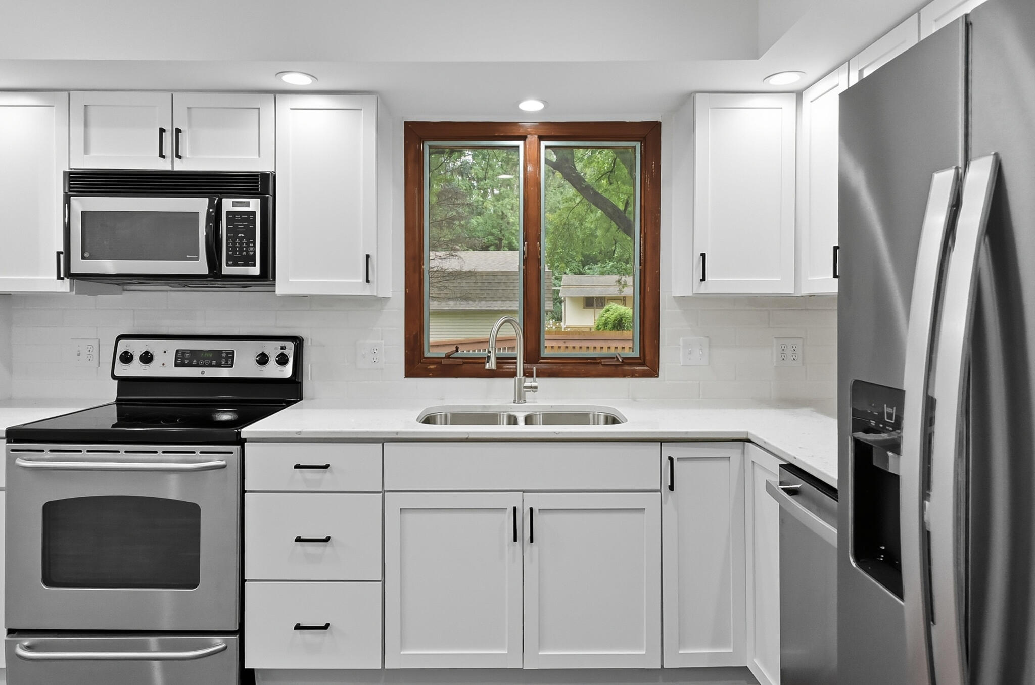 Council Bluffs, Iowa 51503, United States, 3 Bedrooms Bedrooms, ,2 BathroomsBathrooms,Residential,Contingent,212811