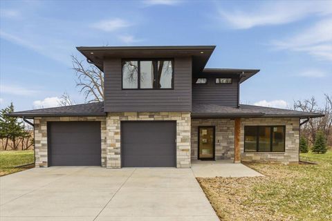 Photo of 329 CHRISTY Street, CARSON, IA 51525 (MLS # 26-593)