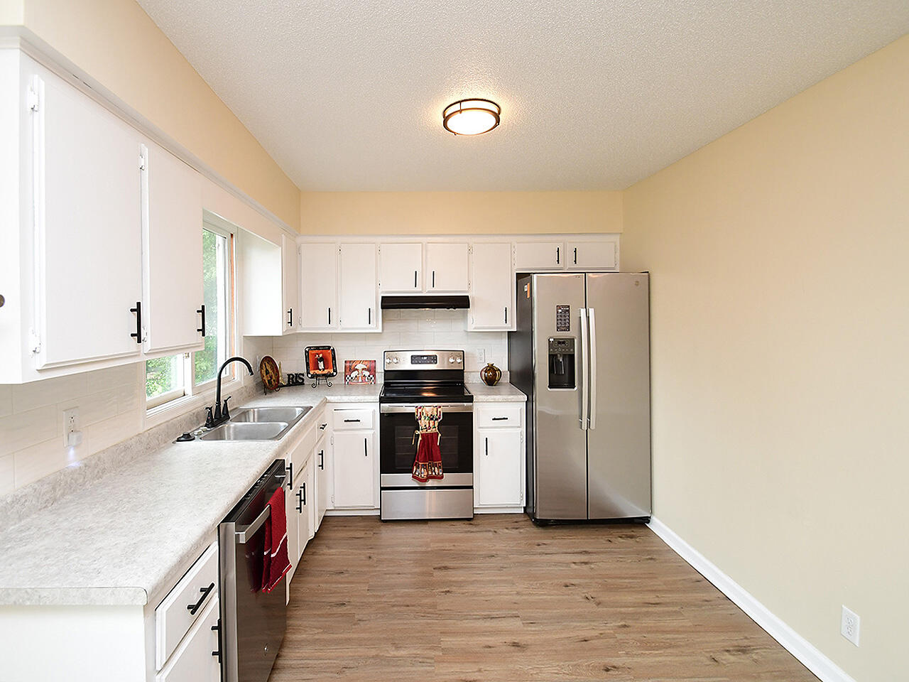 Council Bluffs, Iowa 51501, United States, 3 Bedrooms Bedrooms, ,2 BathroomsBathrooms,Residential,Active,160955