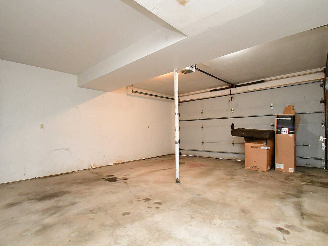 Council Bluffs, Iowa 51501, United States, 3 Bedrooms Bedrooms, ,2 BathroomsBathrooms,Residential,Active,160955