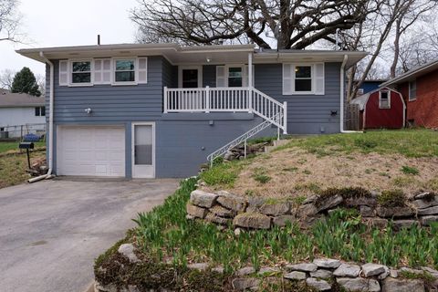 Photo of 1414 MARSHALL Avenue, COUNCIL BLUFFS, IA 51503 (MLS # 26-580)