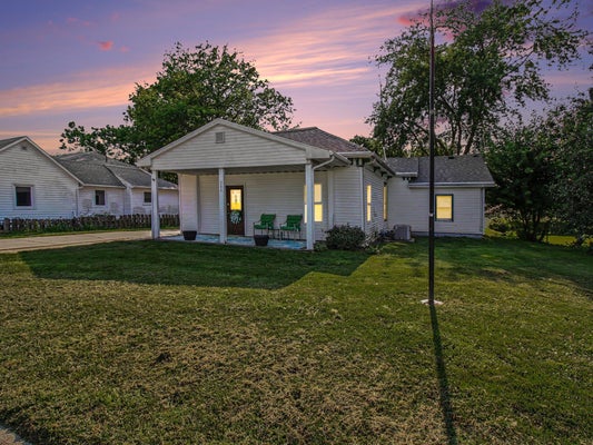 204 EVERGREEN ST, SHENANDOAH, IA 51601 - Image b63de87ccc38447aff25b1b52f3bfdd3/2118903306