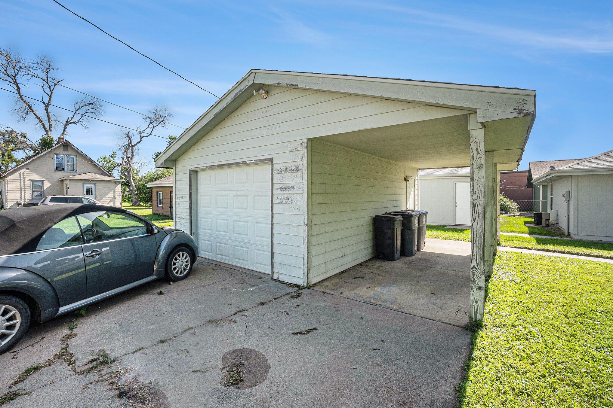 Council Bluffs, Iowa 51501, United States, 2 Bedrooms Bedrooms, ,1 BathroomBathrooms,Residential,Active,237459