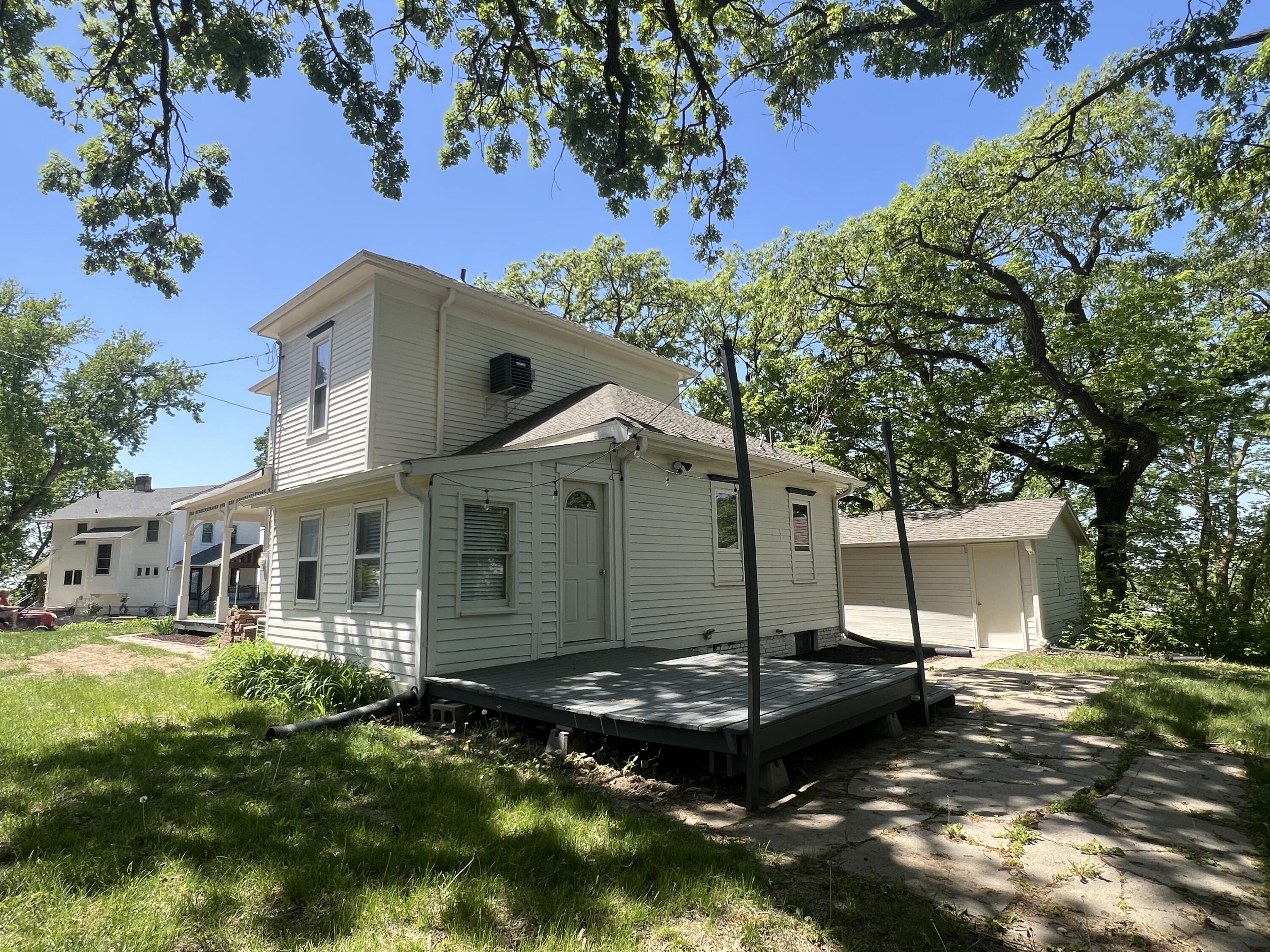 Council Bluffs, Iowa 51503, United States, 3 Bedrooms Bedrooms, ,3 BathroomsBathrooms,Residential,Pending,126555