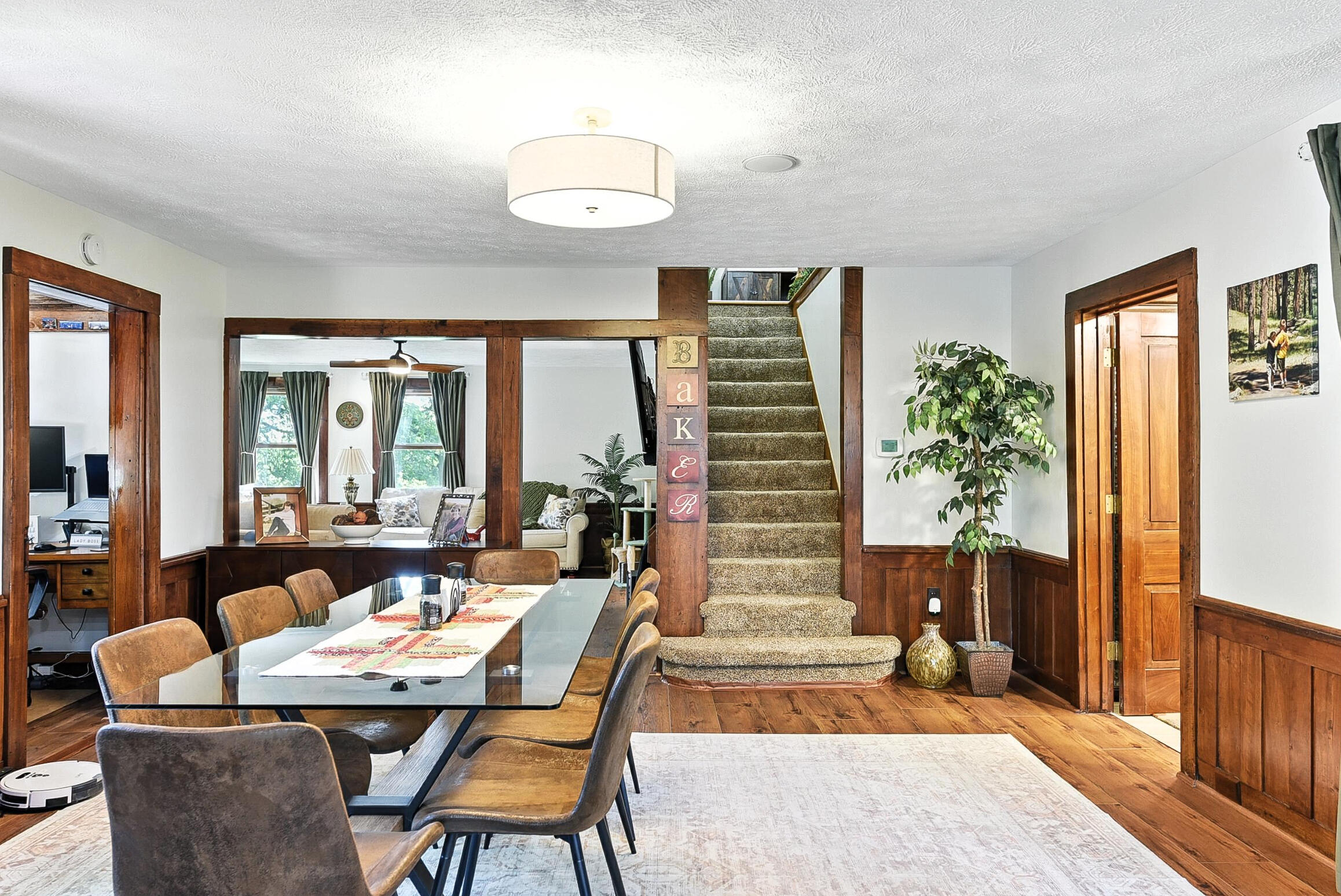 Oakland, Iowa 51560, United States, 3 Bedrooms Bedrooms, ,3 BathroomsBathrooms,Residential,Active,175605