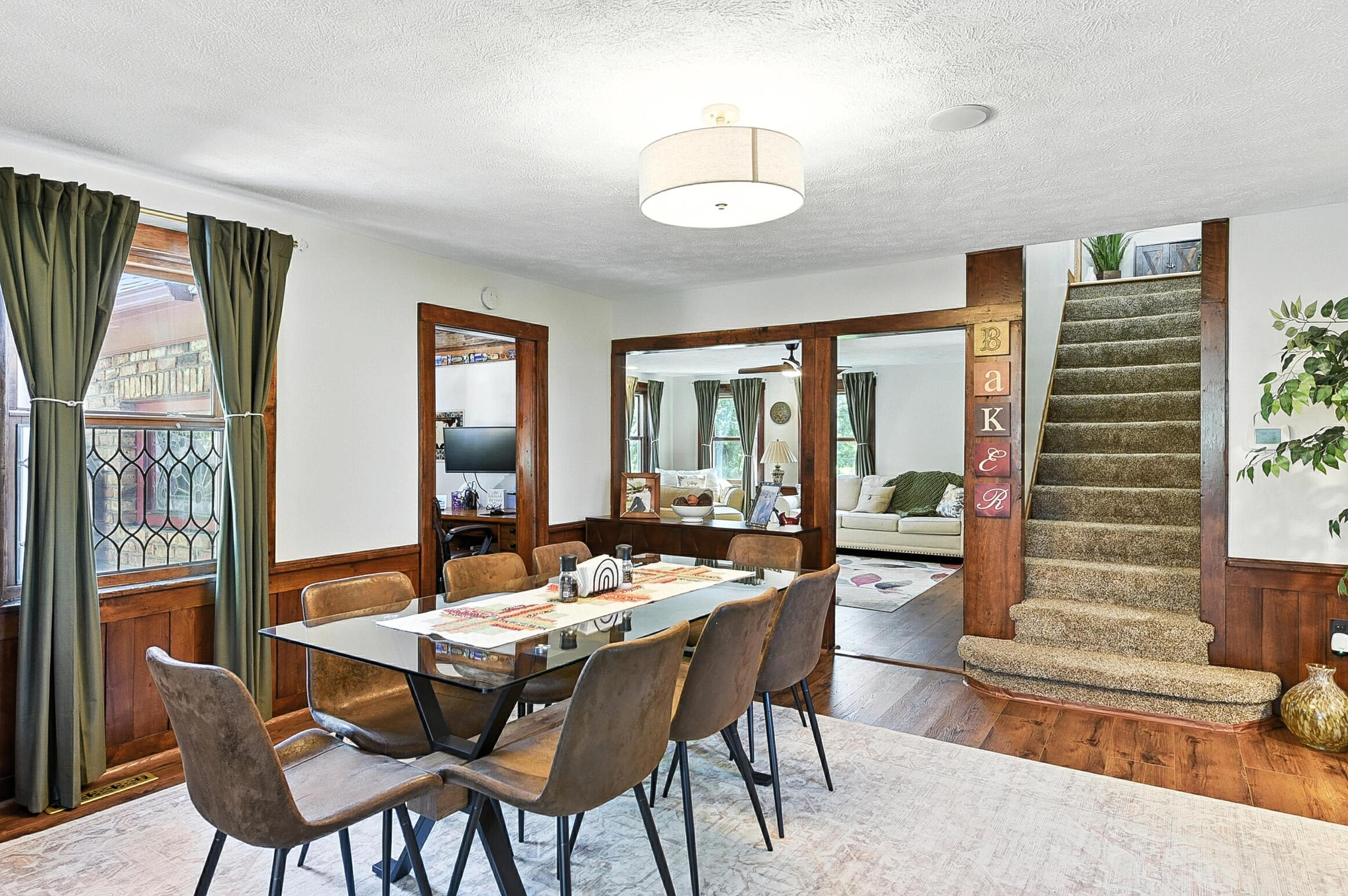 Oakland, Iowa 51560, United States, 3 Bedrooms Bedrooms, ,3 BathroomsBathrooms,Residential,Active,175605