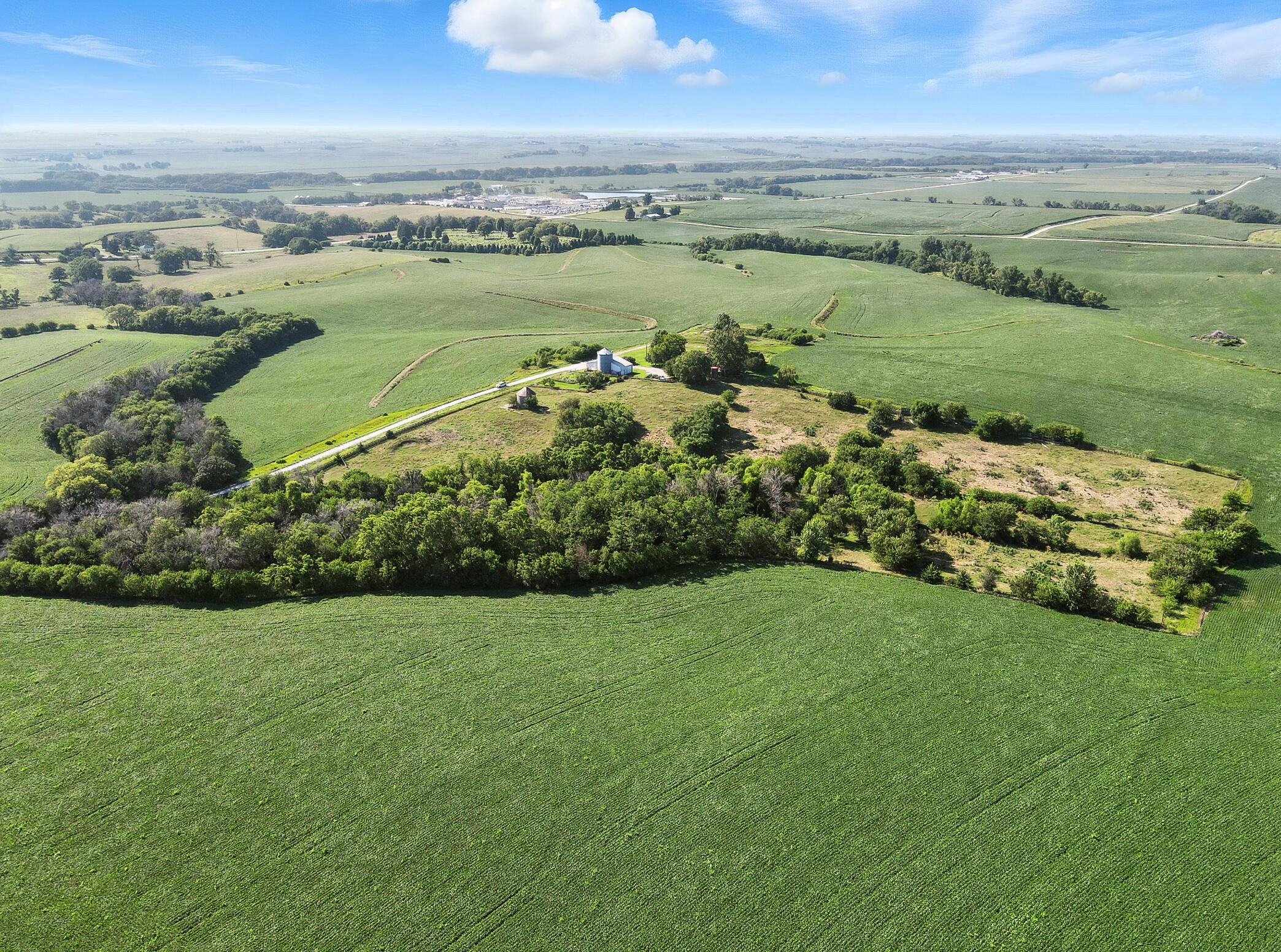 Oakland, Iowa 51560, United States, 3 Bedrooms Bedrooms, ,3 BathroomsBathrooms,Residential,Active,175605