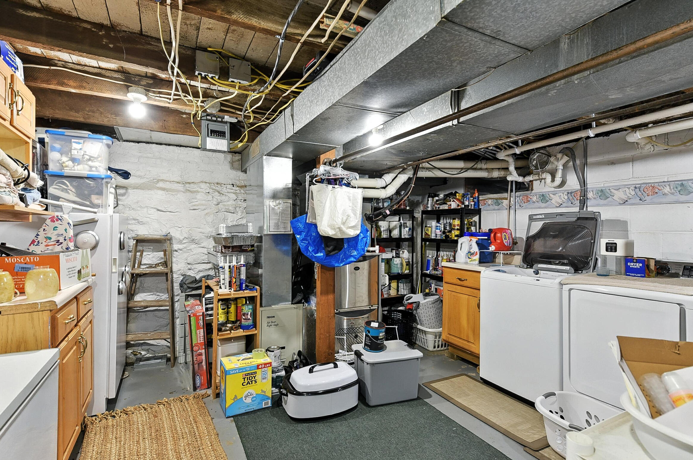 Oakland, Iowa 51560, United States, 3 Bedrooms Bedrooms, ,3 BathroomsBathrooms,Residential,Active,175605