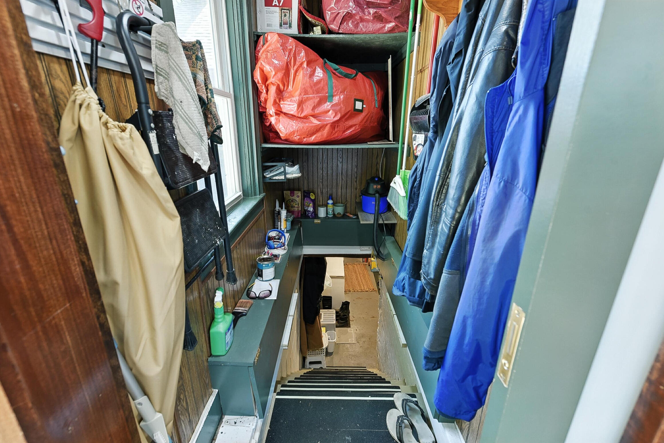 Oakland, Iowa 51560, United States, 3 Bedrooms Bedrooms, ,3 BathroomsBathrooms,Residential,Active,175605