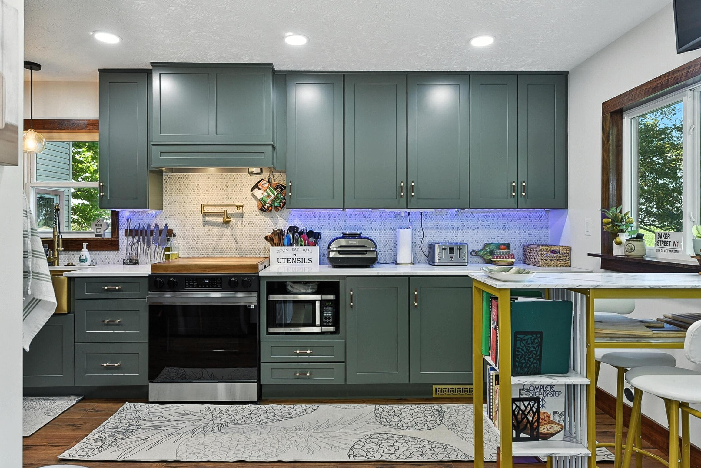 Oakland, Iowa 51560, United States, 3 Bedrooms Bedrooms, ,3 BathroomsBathrooms,Residential,Active,175605