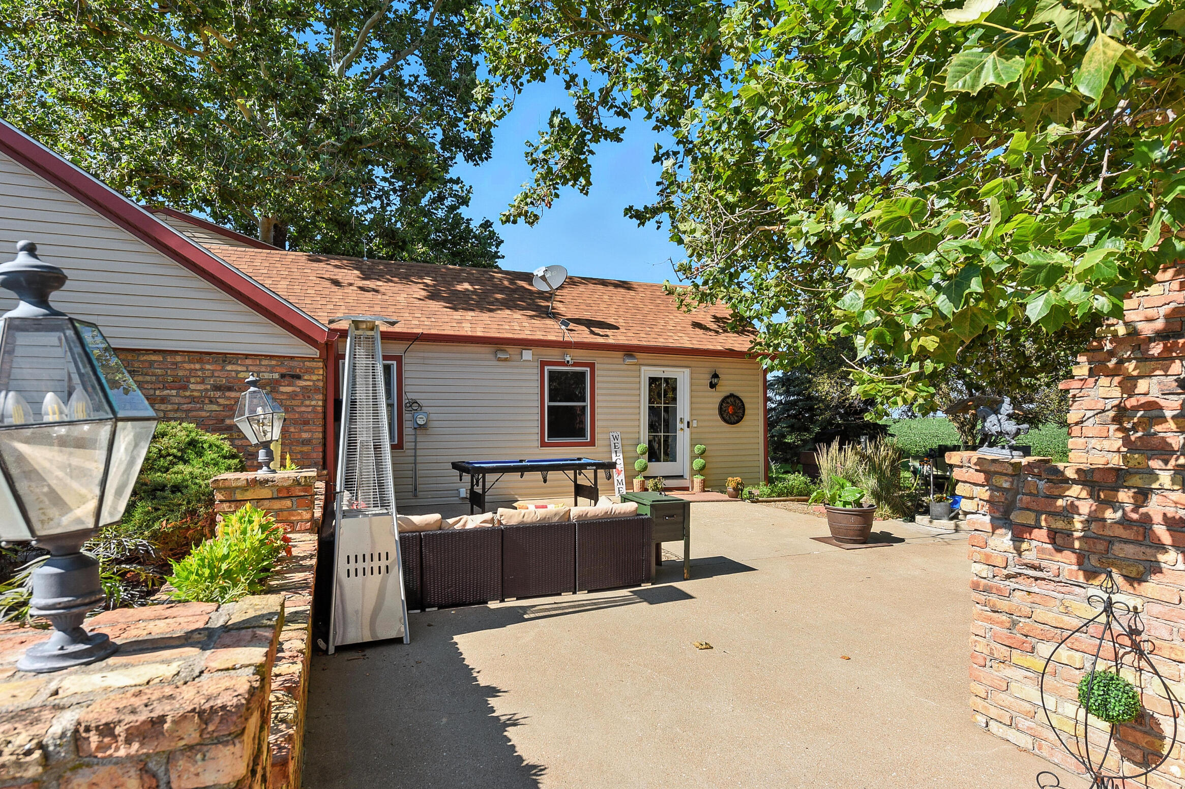 Oakland, Iowa 51560, United States, 3 Bedrooms Bedrooms, ,3 BathroomsBathrooms,Residential,Active,175605