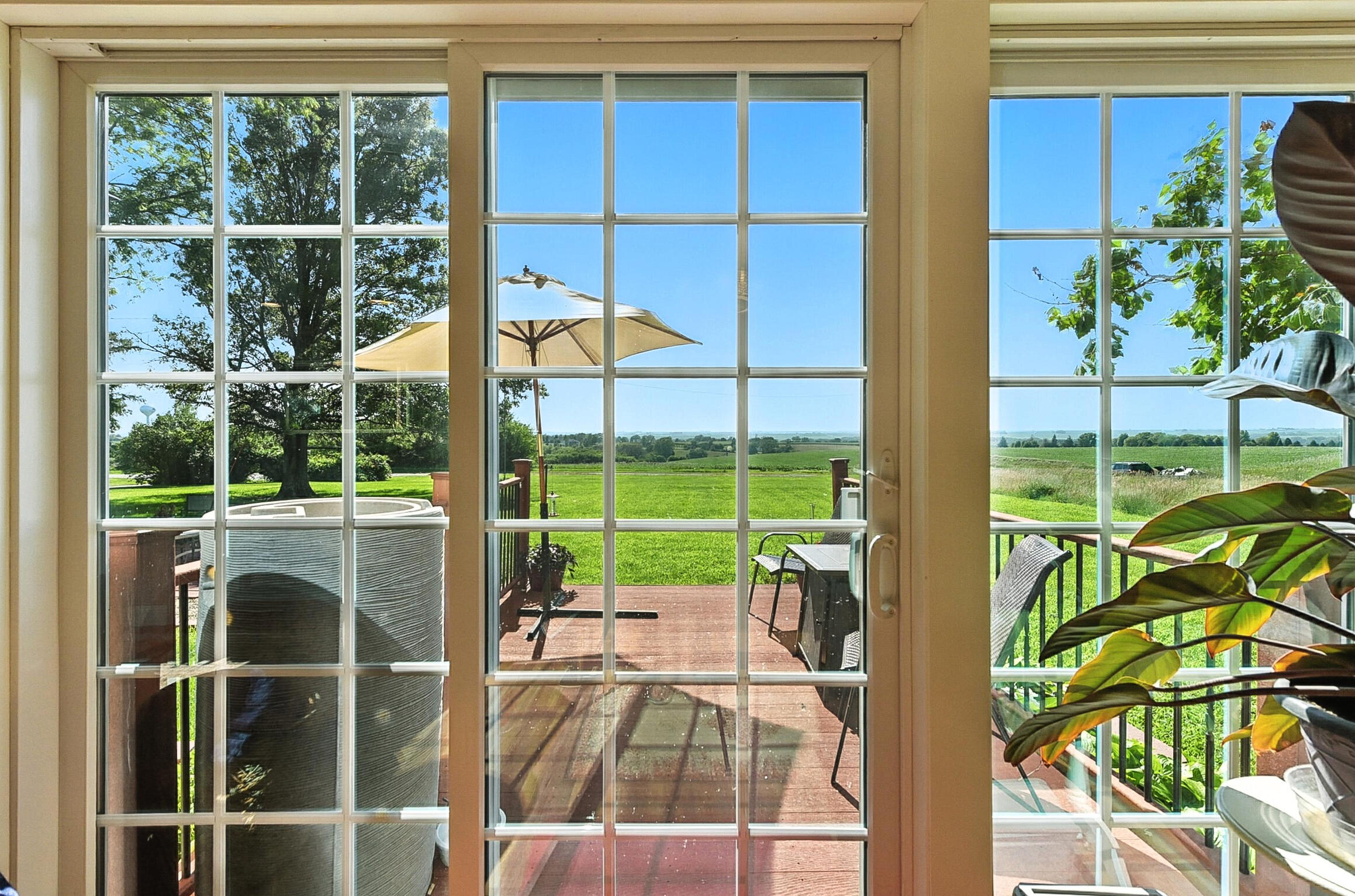 Oakland, Iowa 51560, United States, 3 Bedrooms Bedrooms, ,3 BathroomsBathrooms,Residential,Active,175605