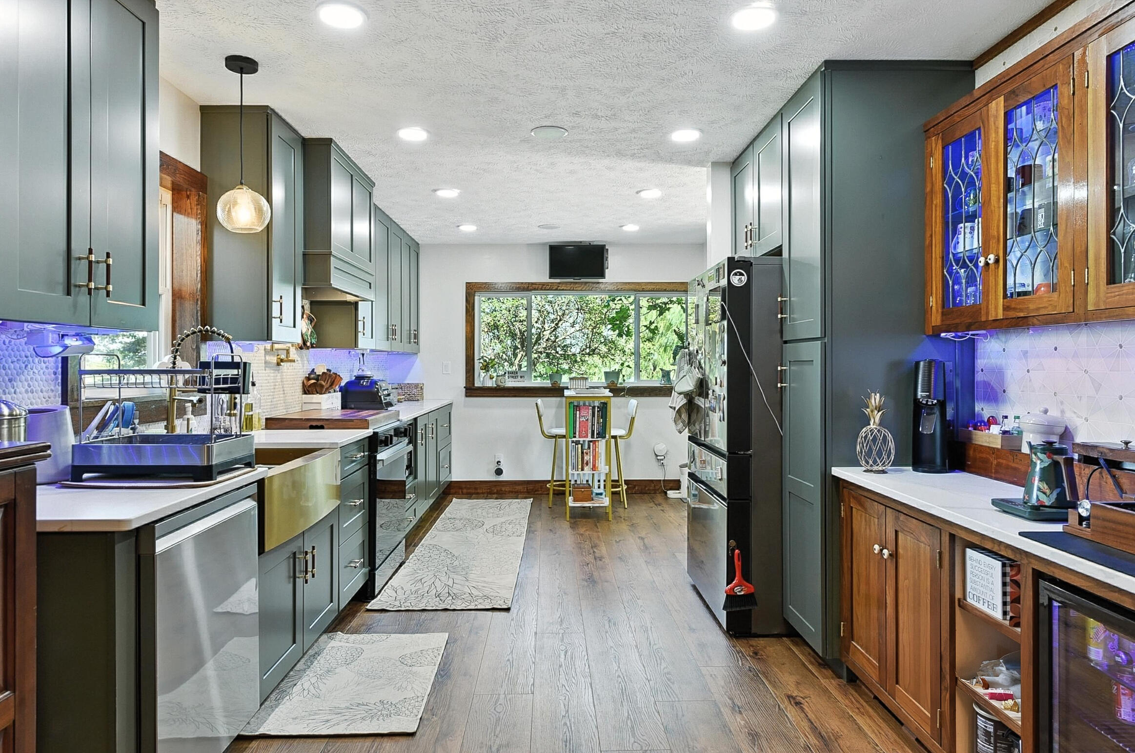 Oakland, Iowa 51560, United States, 3 Bedrooms Bedrooms, ,3 BathroomsBathrooms,Residential,Active,175605