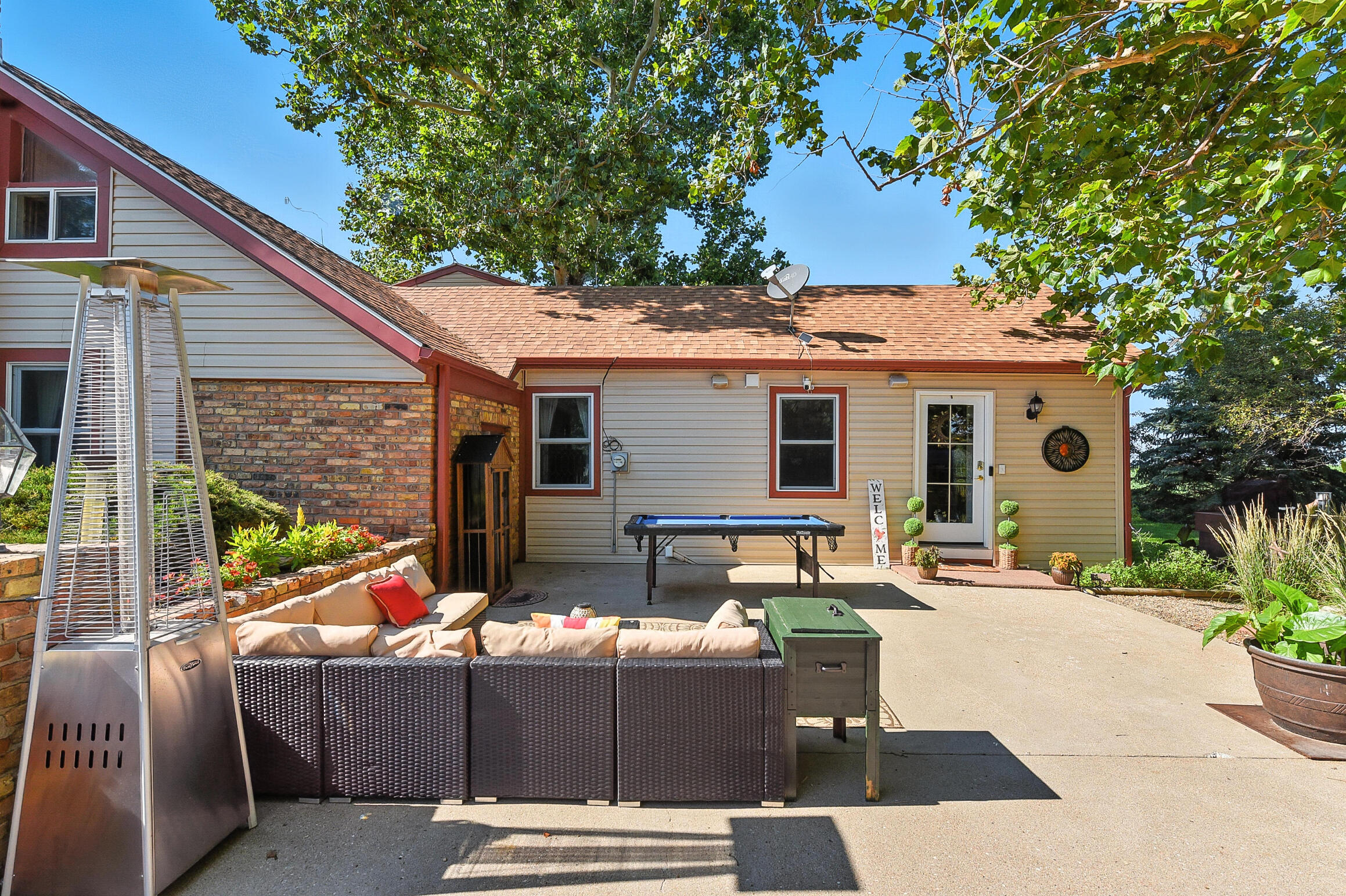 Oakland, Iowa 51560, United States, 3 Bedrooms Bedrooms, ,3 BathroomsBathrooms,Residential,Active,175605