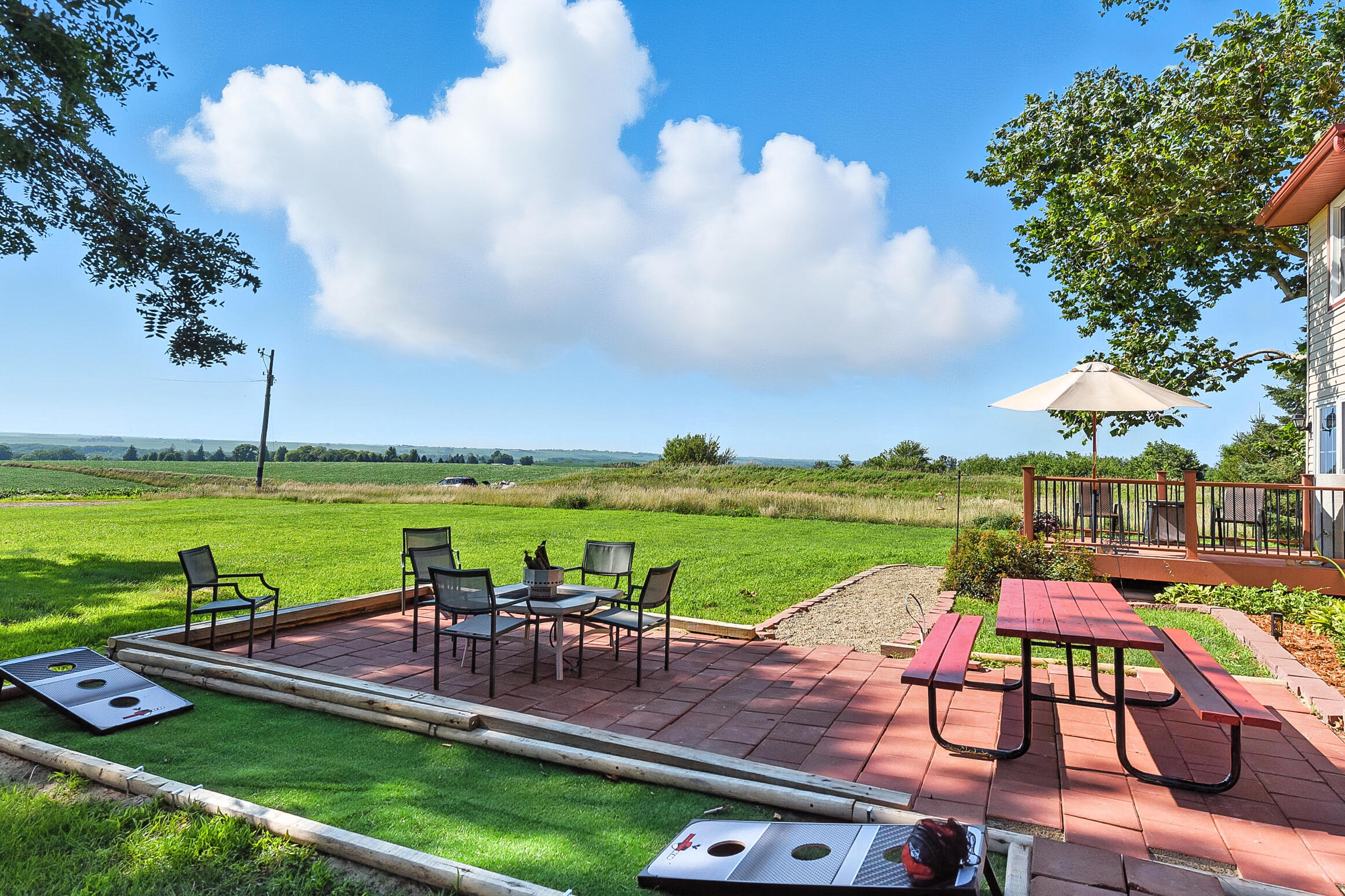 Oakland, Iowa 51560, United States, 3 Bedrooms Bedrooms, ,3 BathroomsBathrooms,Residential,Active,175605