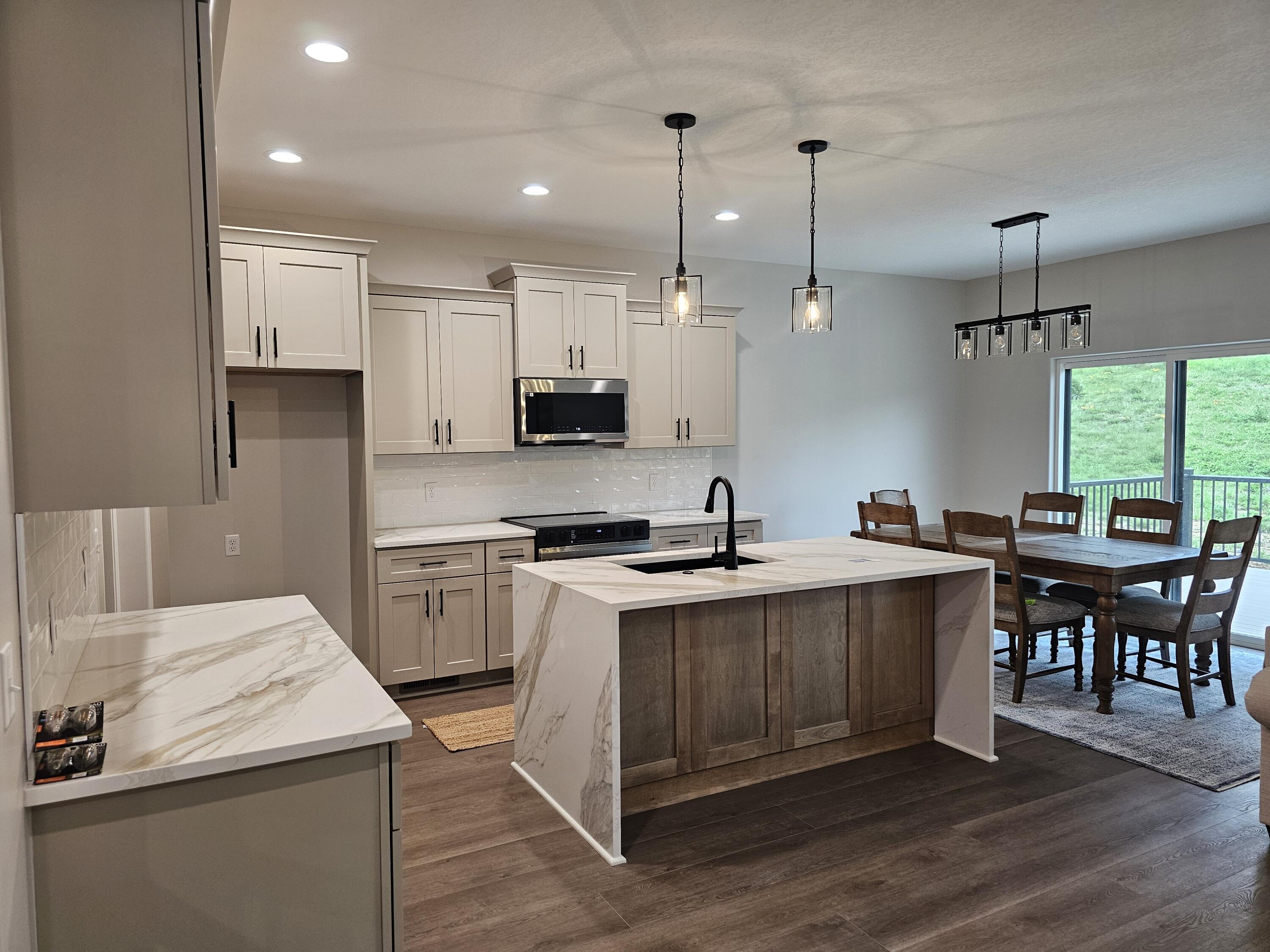 Neola, Iowa 51559, United States, 3 Bedrooms Bedrooms, ,3 BathroomsBathrooms,Residential,Active,110606