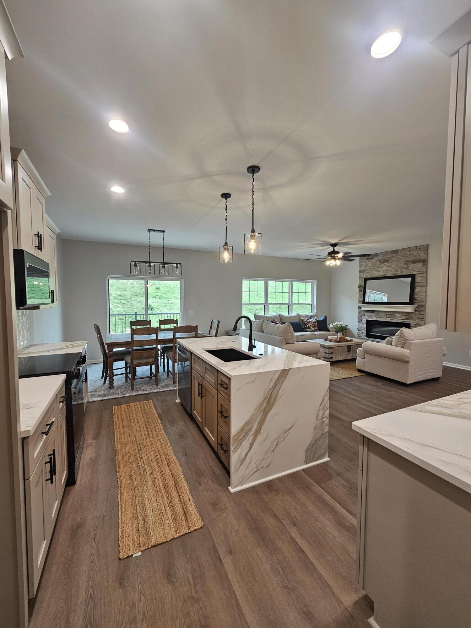 Neola, Iowa 51559, United States, 3 Bedrooms Bedrooms, ,3 BathroomsBathrooms,Residential,Active,110606