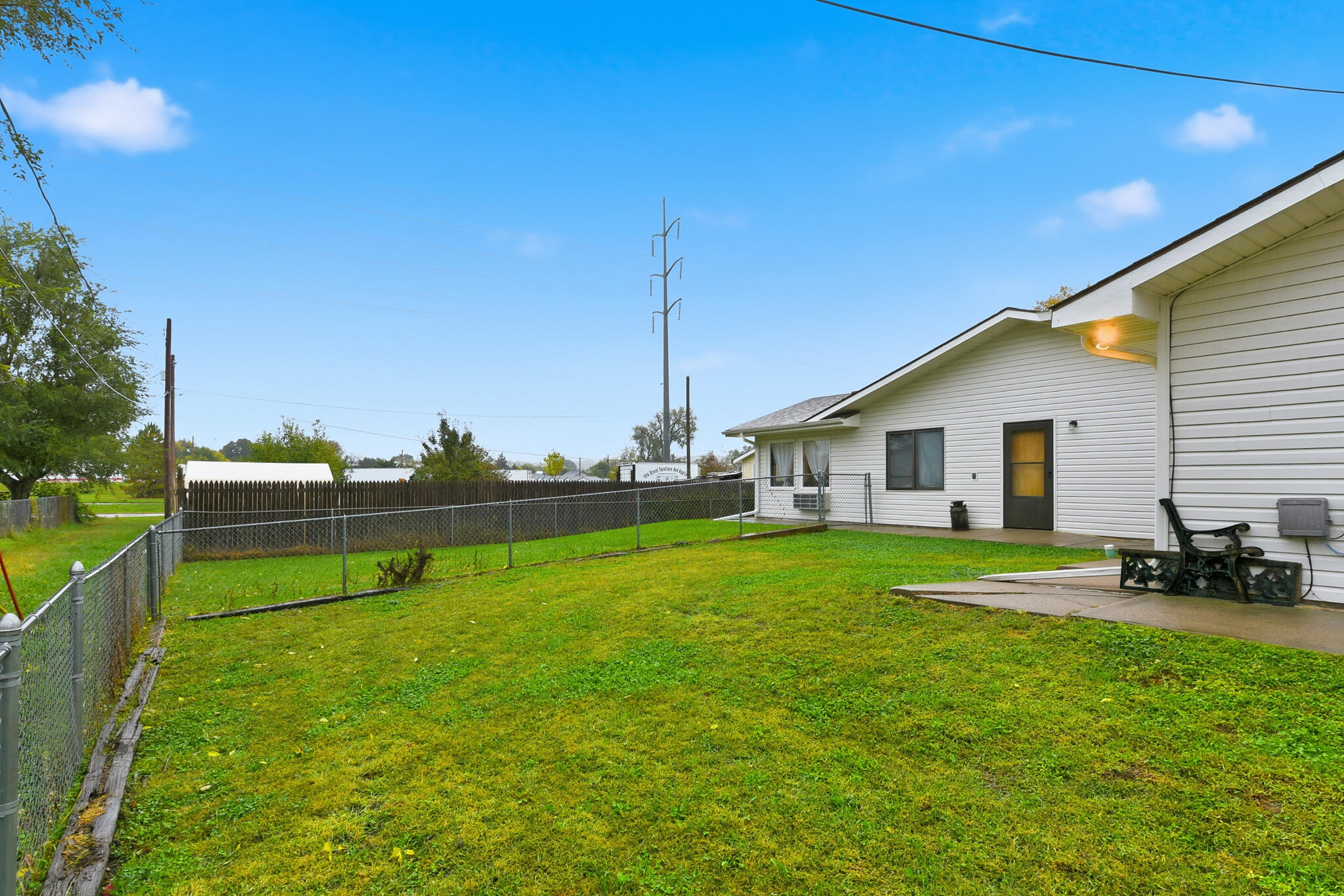 Council Bluffs, Iowa 51501, United States, 3 Bedrooms Bedrooms, ,2 BathroomsBathrooms,Residential,Active,236734