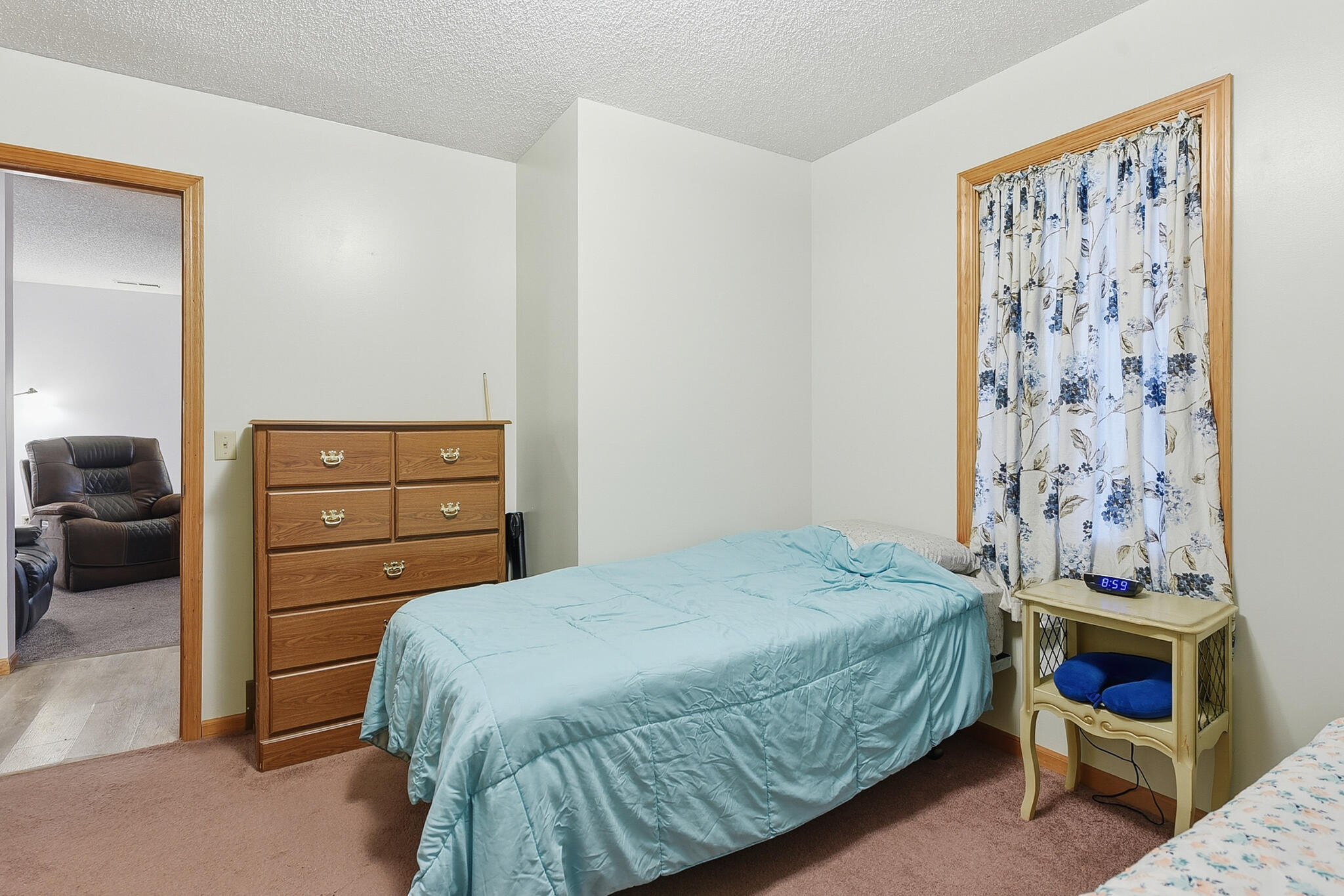 Council Bluffs, Iowa 51501, United States, 3 Bedrooms Bedrooms, ,2 BathroomsBathrooms,Residential,Active,236734