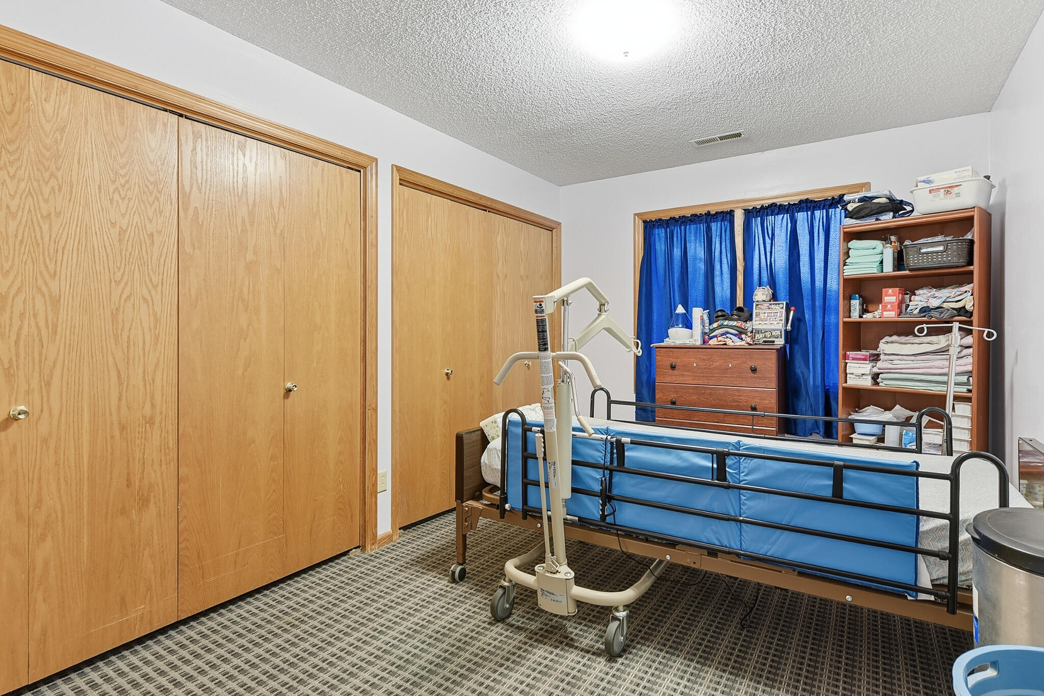 Council Bluffs, Iowa 51501, United States, 3 Bedrooms Bedrooms, ,2 BathroomsBathrooms,Residential,Active,236734