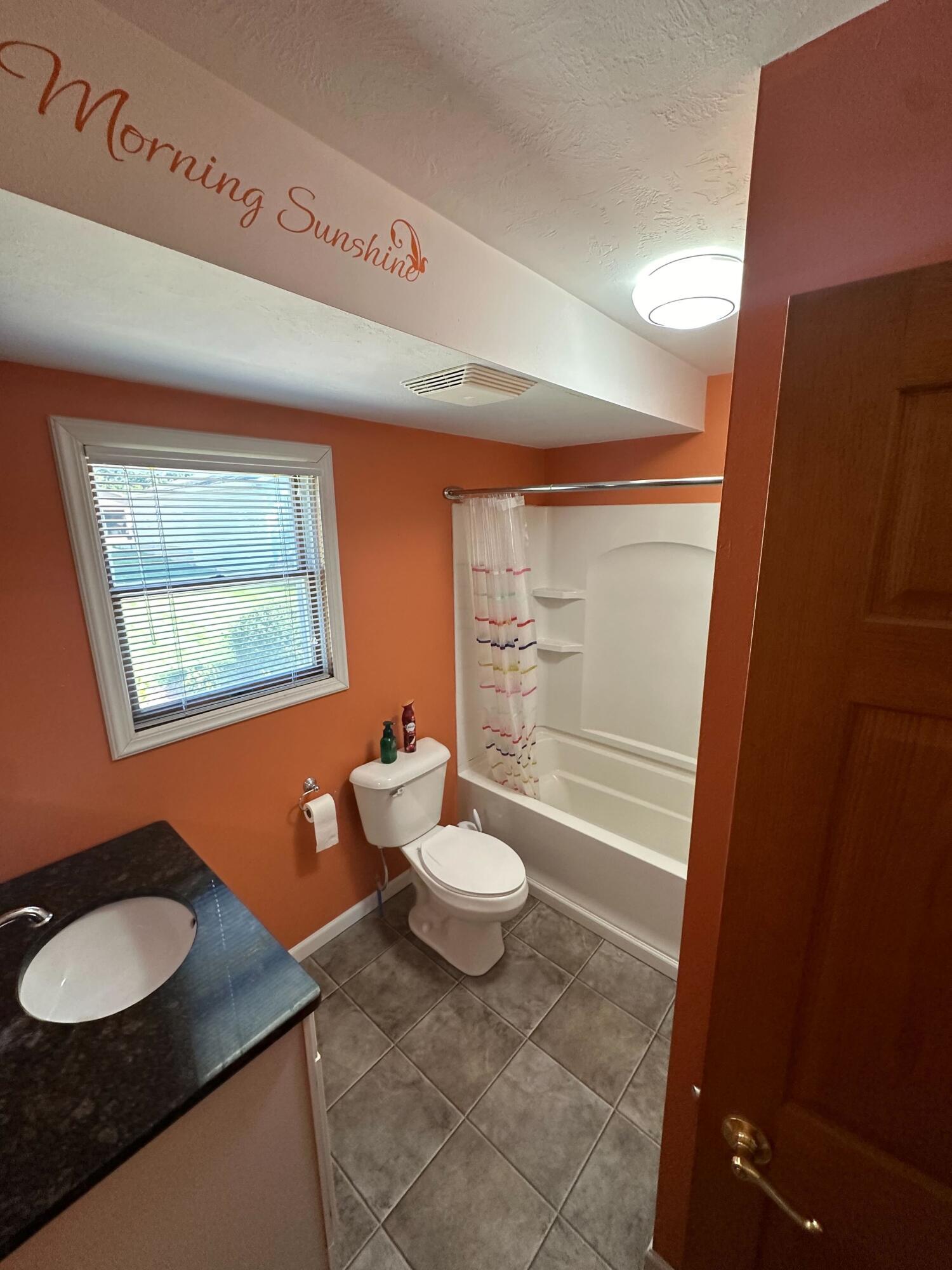 Cherokee, Iowa 51012, United States, 3 Bedrooms Bedrooms, ,2 BathroomsBathrooms,Residential,Pending,21235