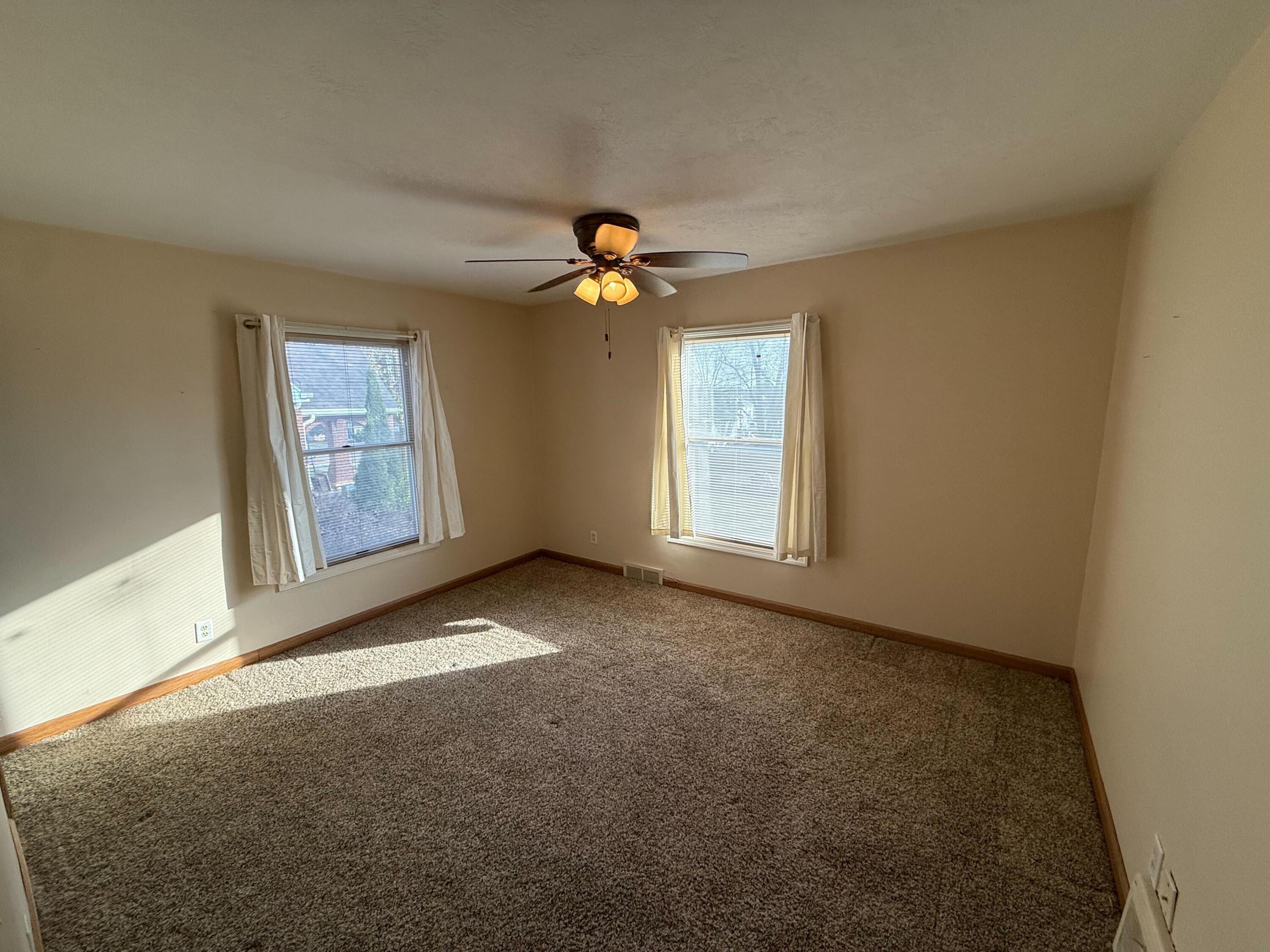 Cherokee, Iowa 51012, United States, 3 Bedrooms Bedrooms, ,2 BathroomsBathrooms,Residential,Pending,21235