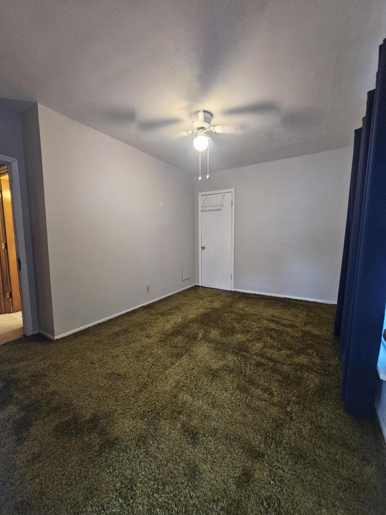 Oakland, Iowa 51560, United States, 4 Bedrooms Bedrooms, ,2 BathroomsBathrooms,Residential,Active,78304