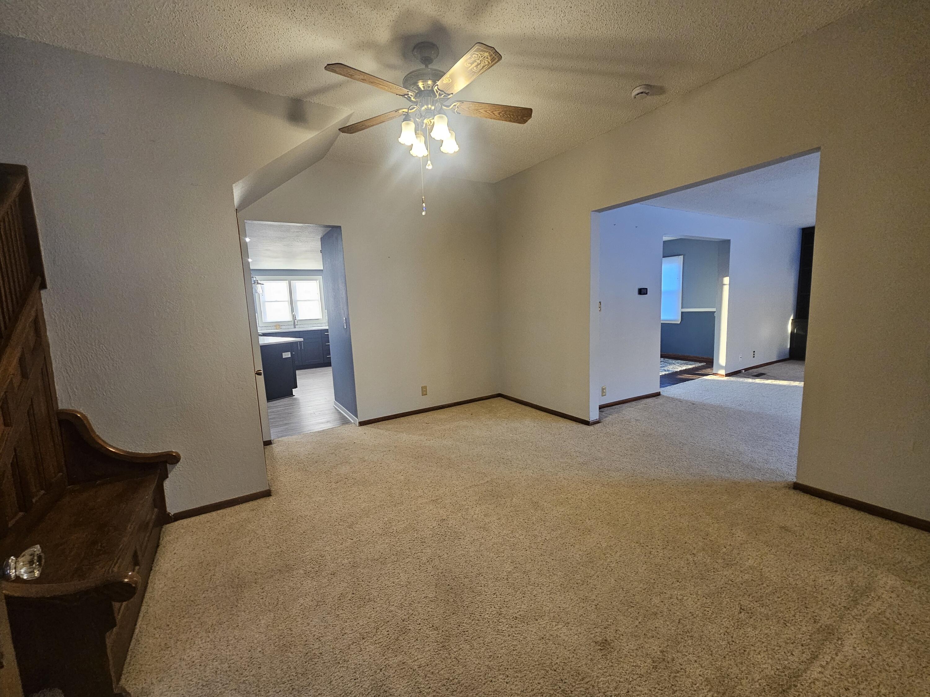 Oakland, Iowa 51560, United States, 4 Bedrooms Bedrooms, ,2 BathroomsBathrooms,Residential,Active,78304