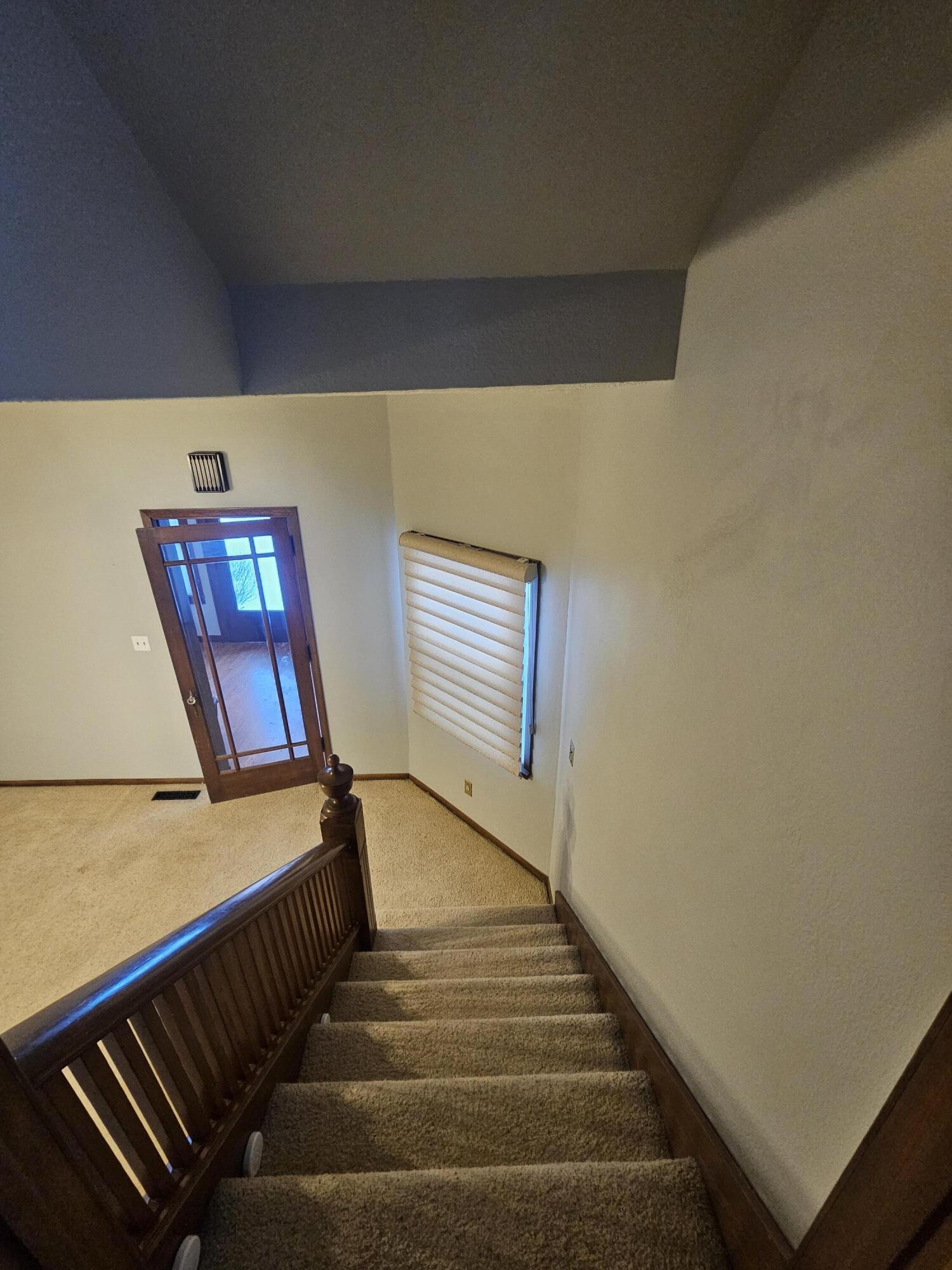 Oakland, Iowa 51560, United States, 4 Bedrooms Bedrooms, ,2 BathroomsBathrooms,Residential,Active,78304