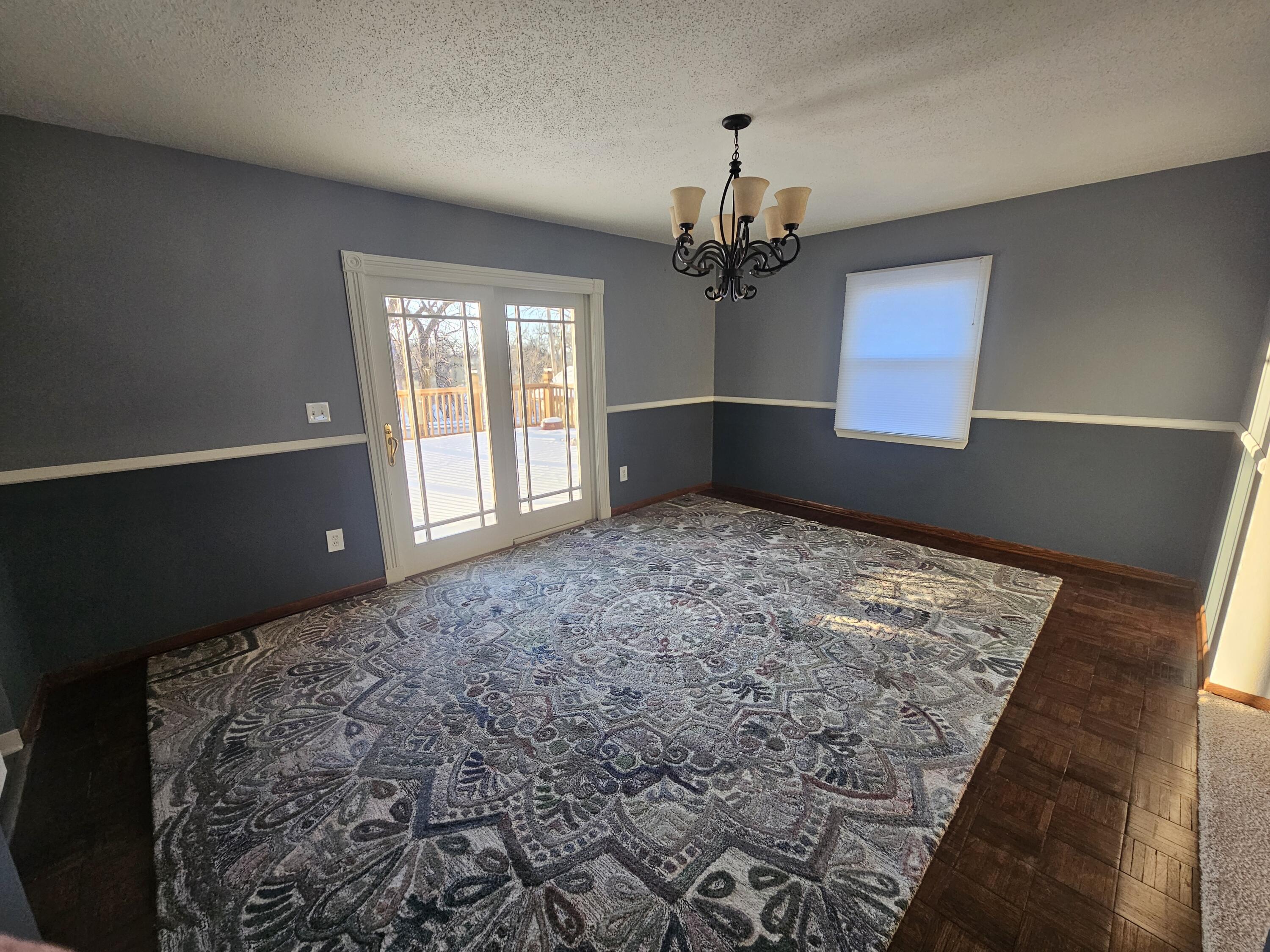 Oakland, Iowa 51560, United States, 4 Bedrooms Bedrooms, ,2 BathroomsBathrooms,Residential,Active,78304