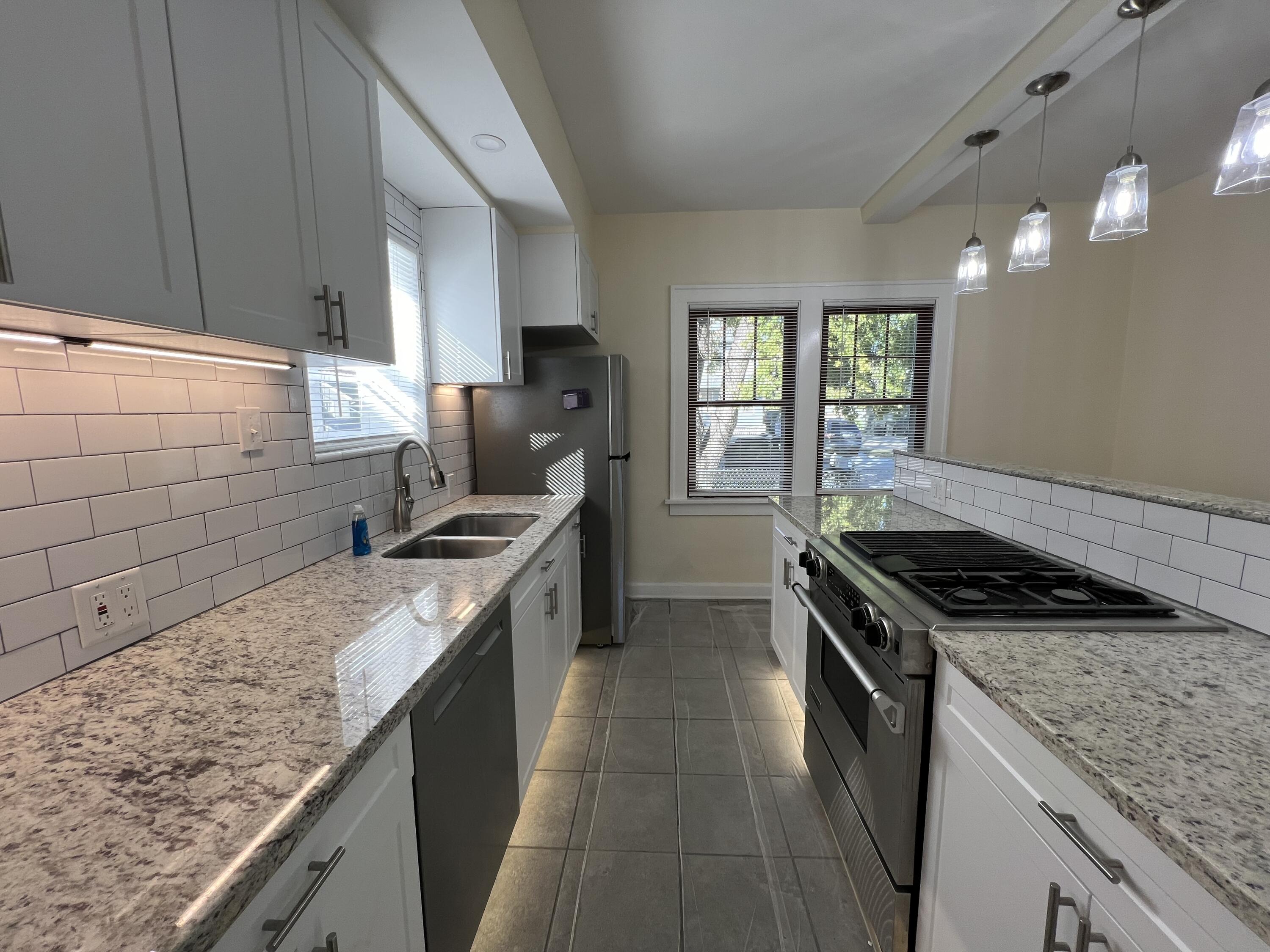 Council Bluffs, Iowa 51501, United States, 3 Bedrooms Bedrooms, ,2 BathroomsBathrooms,Residential,Pending,21851