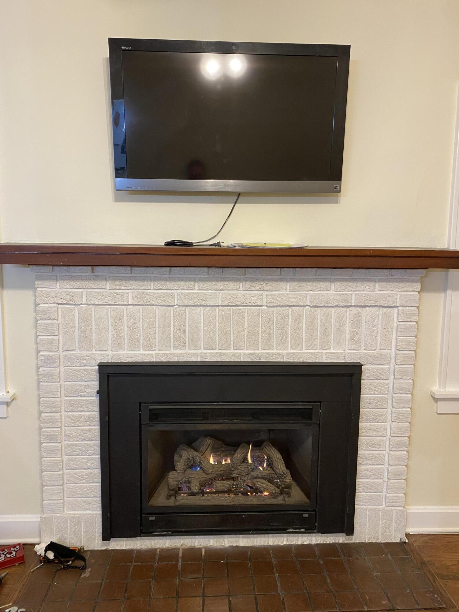 Council Bluffs, Iowa 51501, United States, 3 Bedrooms Bedrooms, ,2 BathroomsBathrooms,Residential,Pending,21851