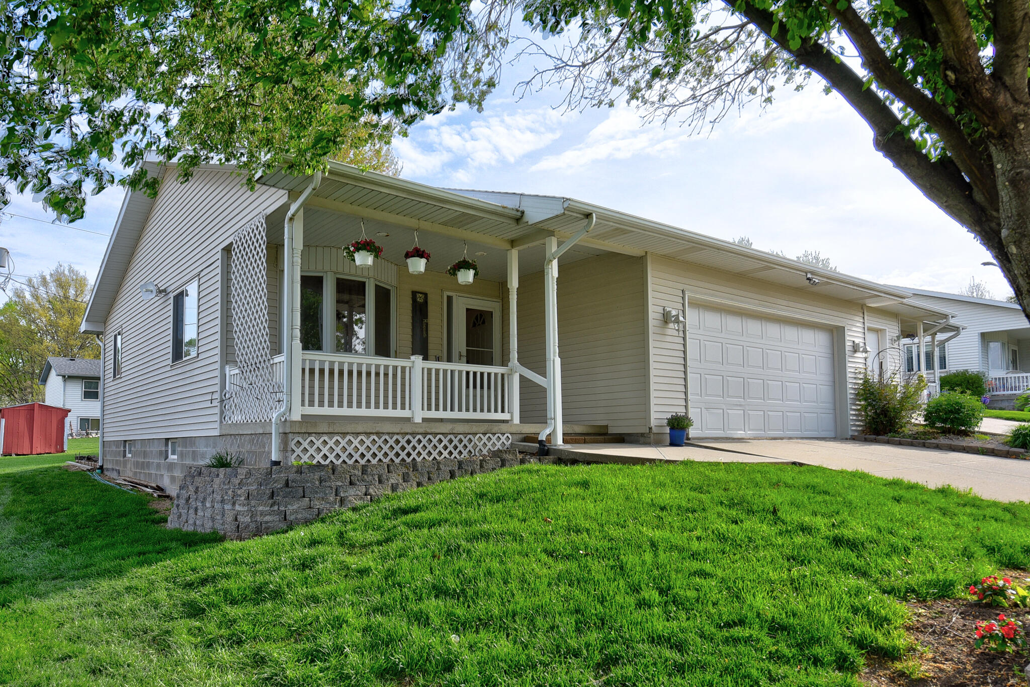 Carson, Iowa 51525, United States, 3 Bedrooms Bedrooms, ,2 BathroomsBathrooms,Residential,Active,129583