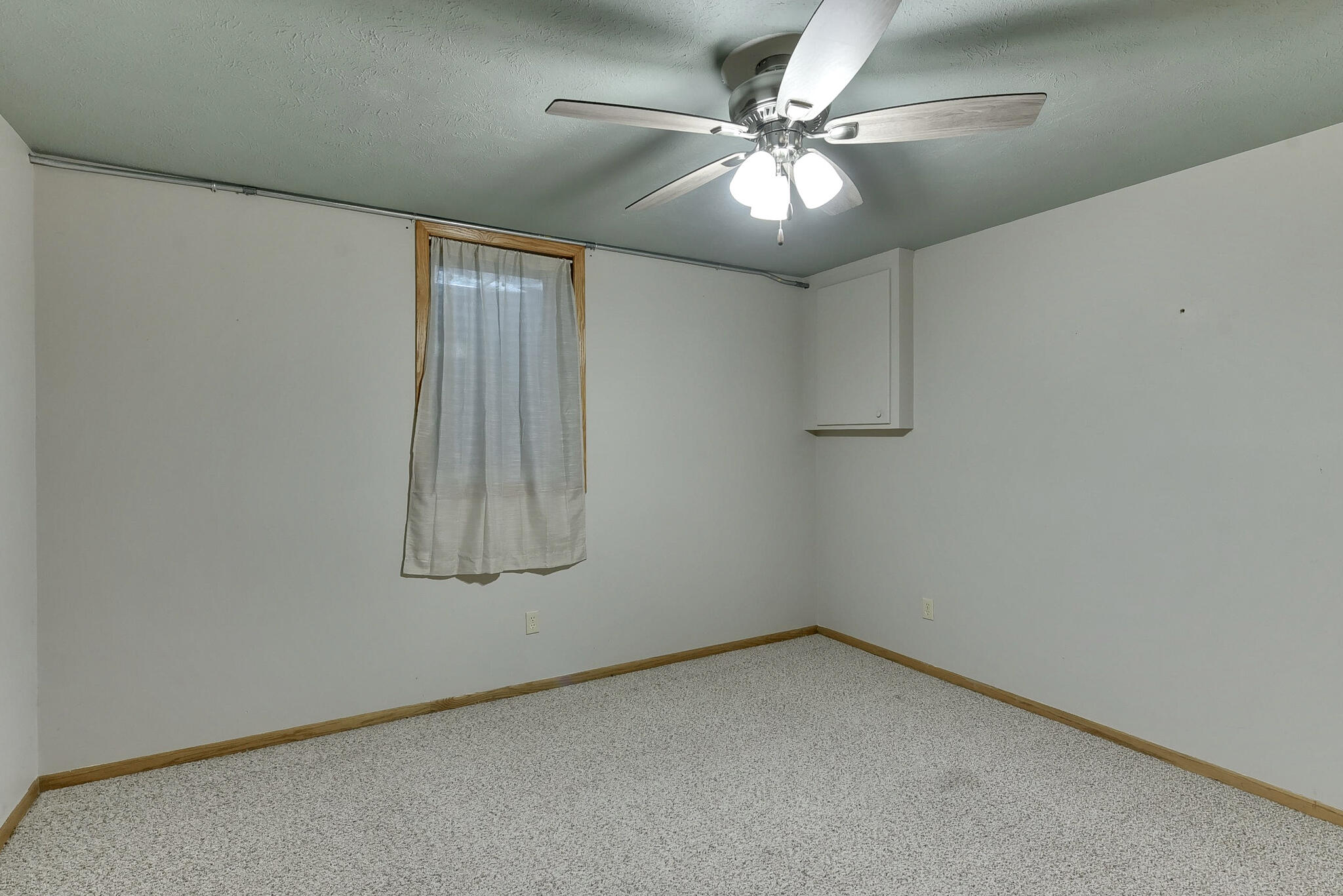 Carson, Iowa 51525, United States, 3 Bedrooms Bedrooms, ,2 BathroomsBathrooms,Residential,Active,129583