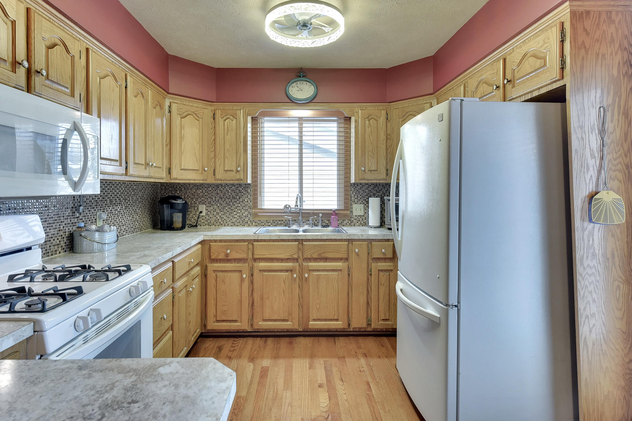 Carson, Iowa 51525, United States, 3 Bedrooms Bedrooms, ,2 BathroomsBathrooms,Residential,Active,129583