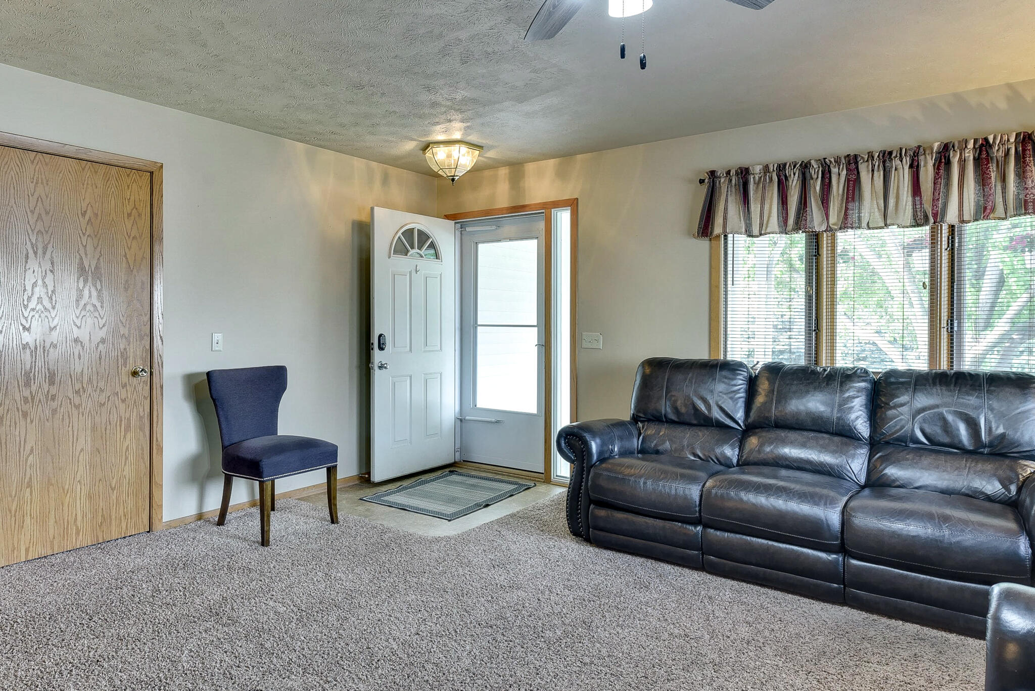 Carson, Iowa 51525, United States, 3 Bedrooms Bedrooms, ,2 BathroomsBathrooms,Residential,Active,129583