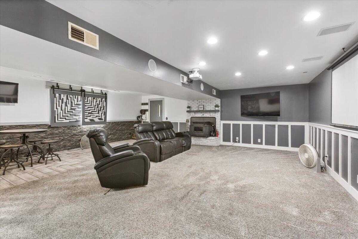 102 Ridgewood Drive, Council Bluffs MLS 241654 Berkshire Hathaway