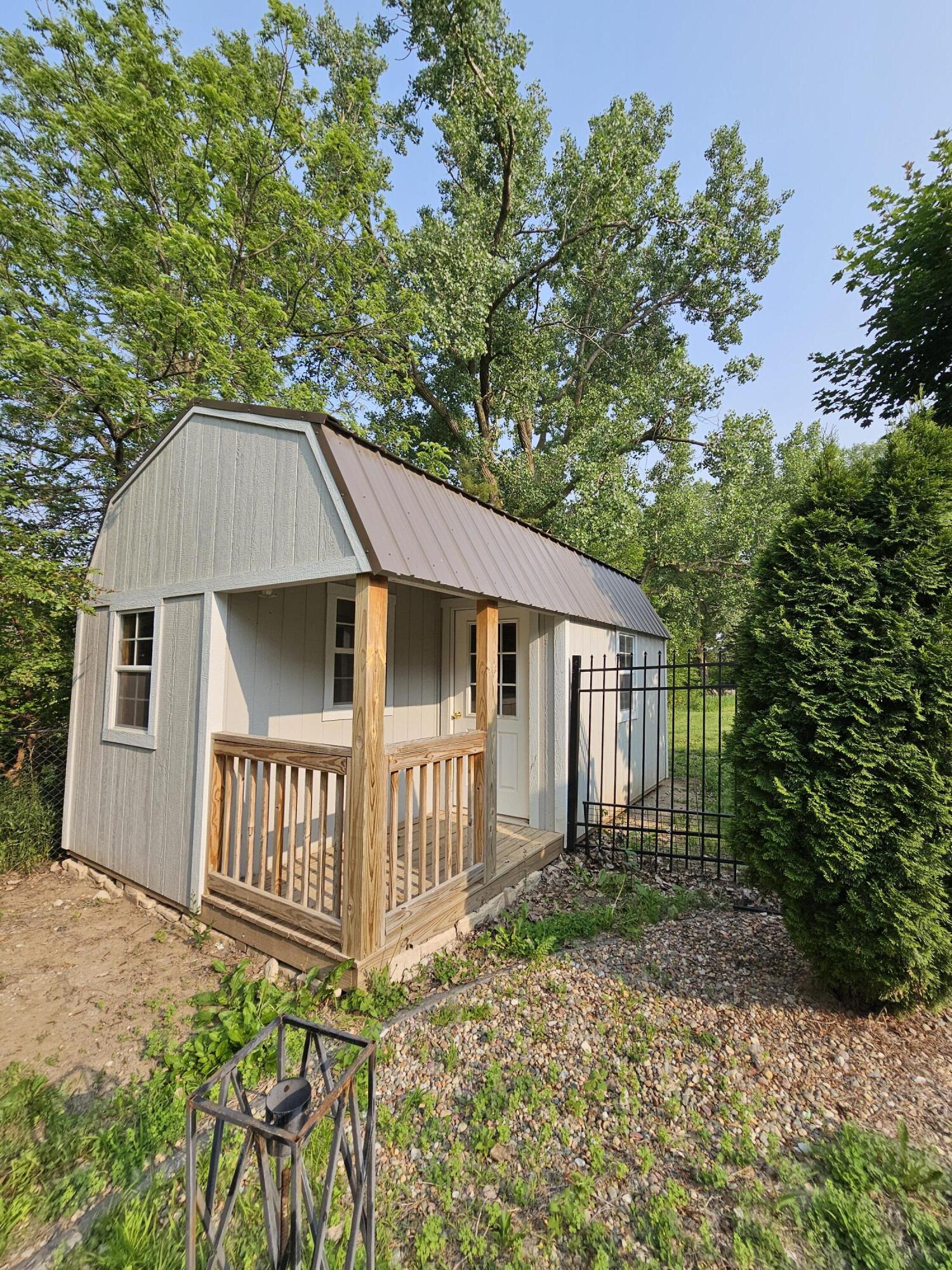 Carson, Iowa 51525, United States, 7 Bedrooms Bedrooms, ,5 BathroomsBathrooms,Residential,Active,147843